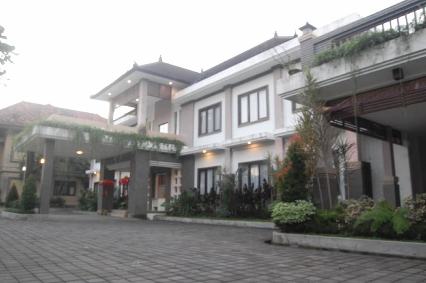 Dhyanapura City Hotel