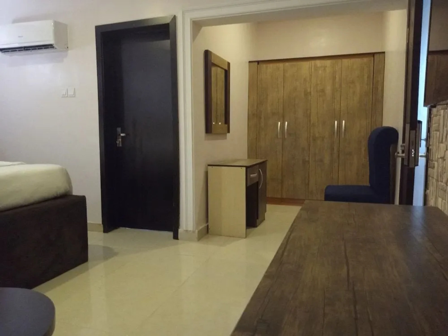 Victoria Inn Hotel & Suites