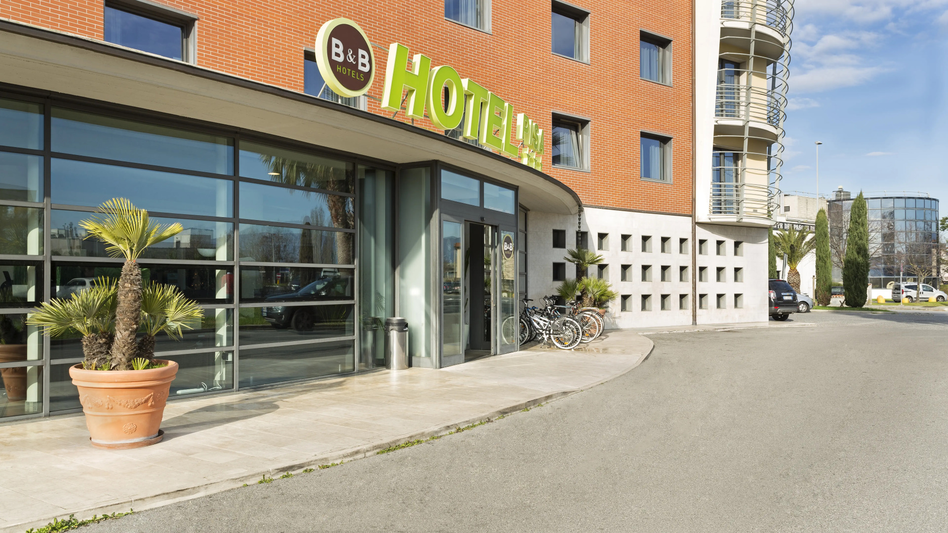 B&B HOTEL Pisa Airport