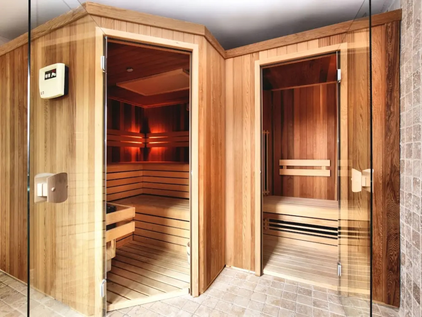 Cottage on the Banks of the Ourthe in Durbuy