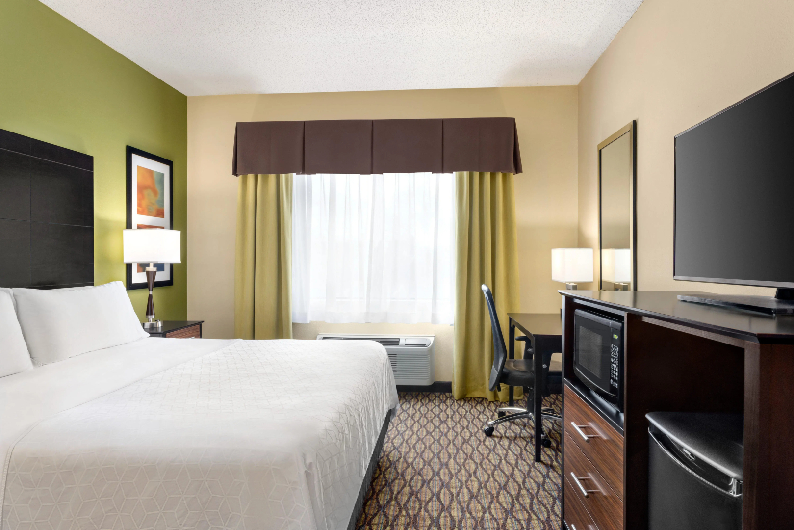 Holiday Inn Express Hotel & Suites Edmond by IHG