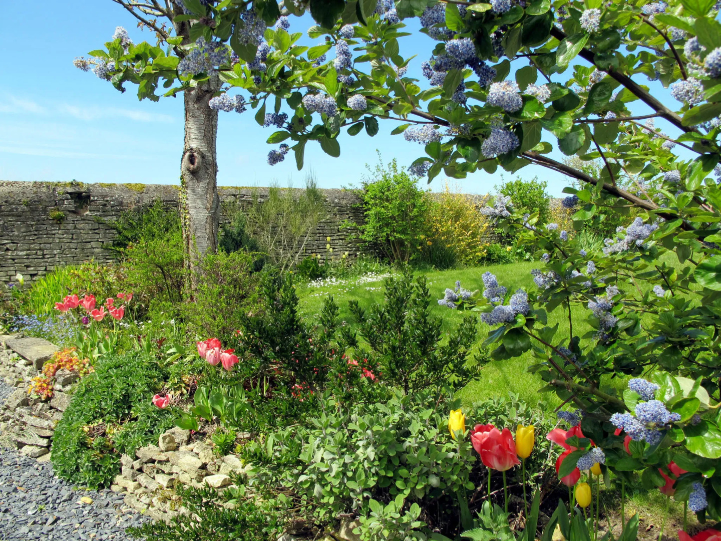 La Batterie (LON400)