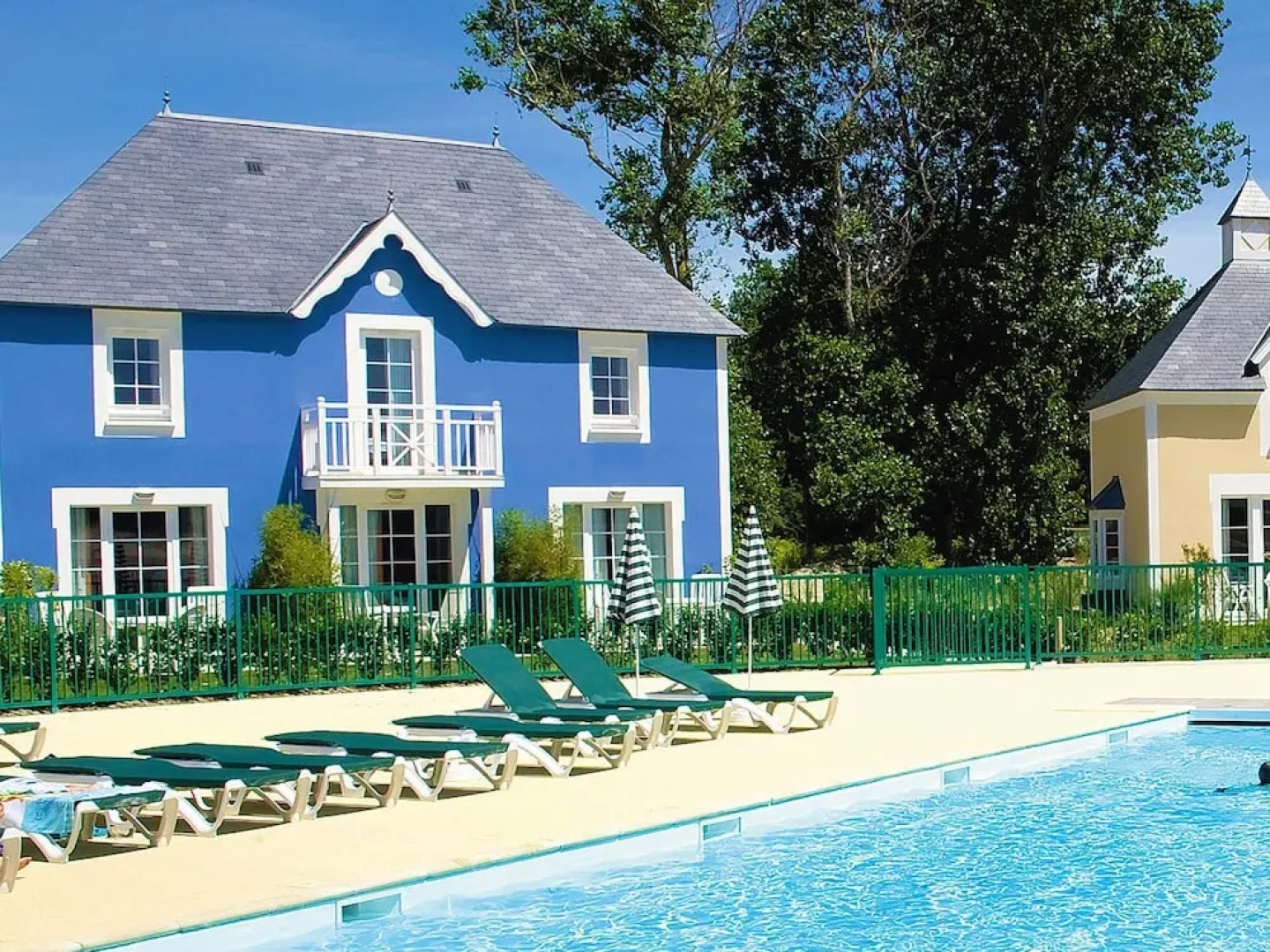 Comfortable House With Dishwasher, Located in Nature Reserve