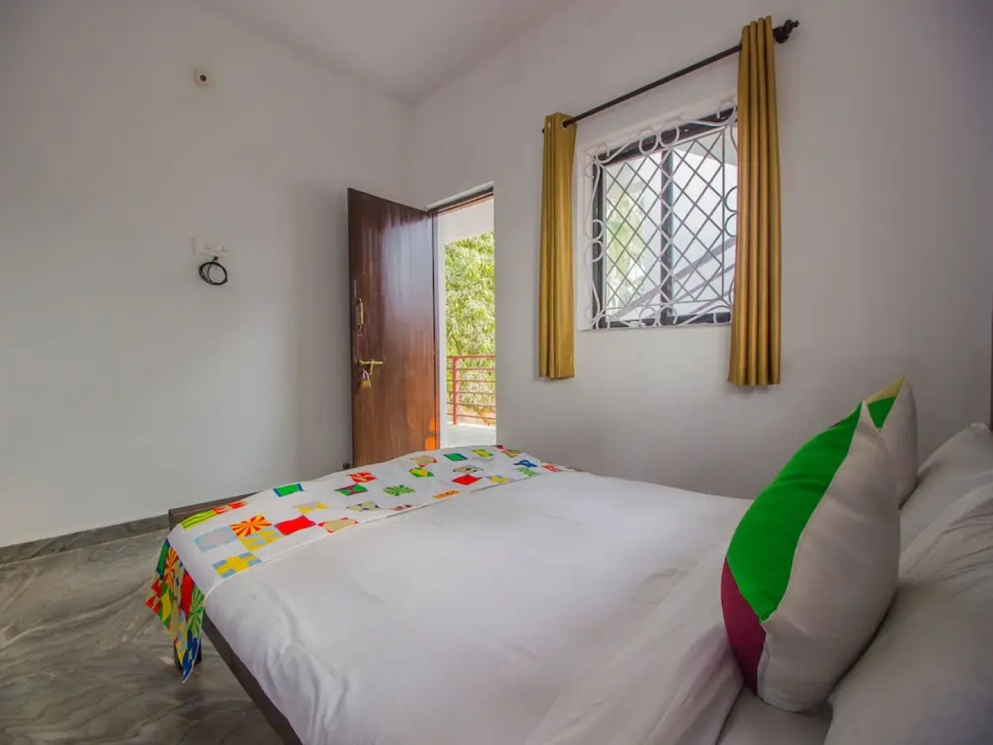 OYO 12987 Home Spacious Studio Mandrem Beach