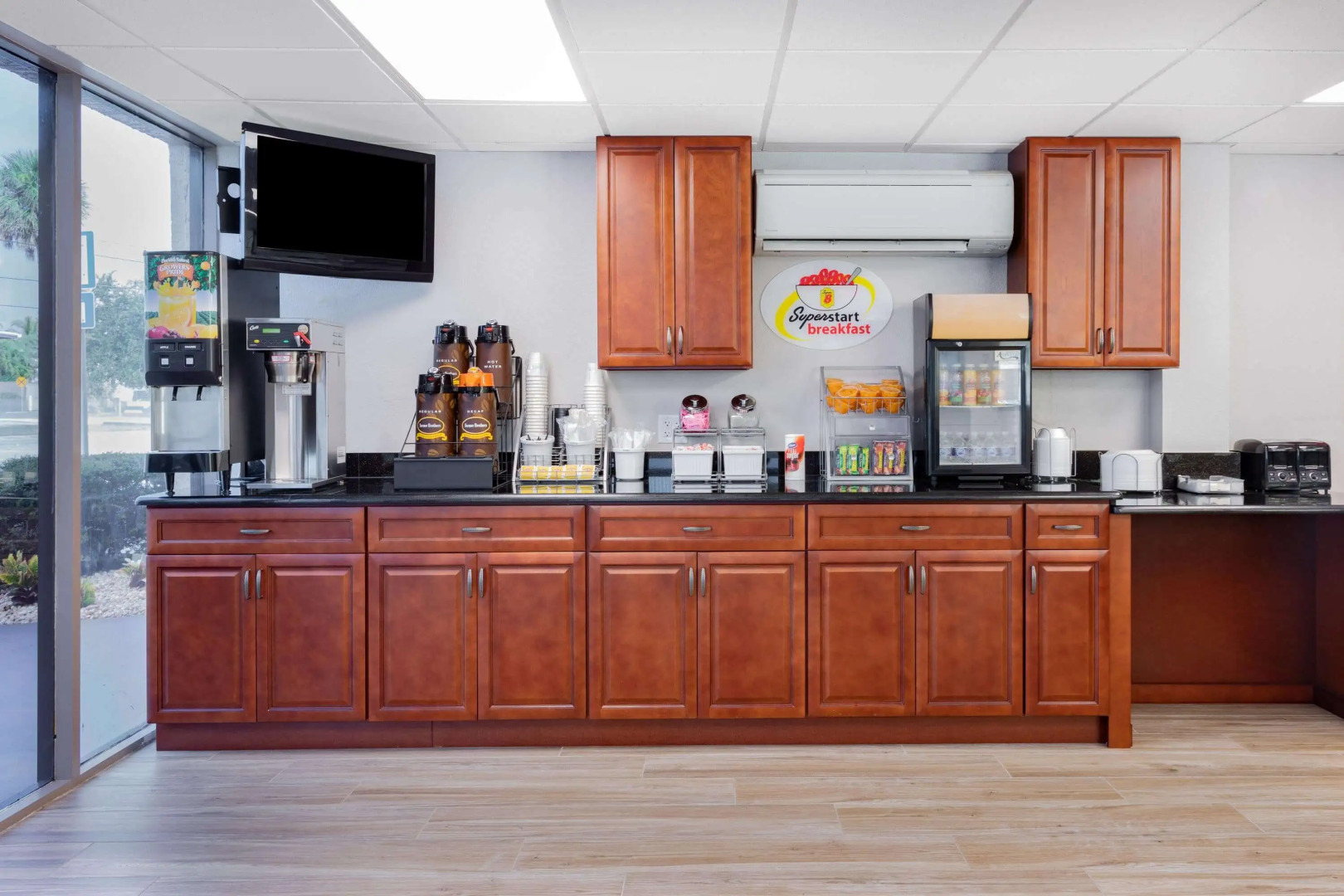 Super 8 by Wyndham Melbourne