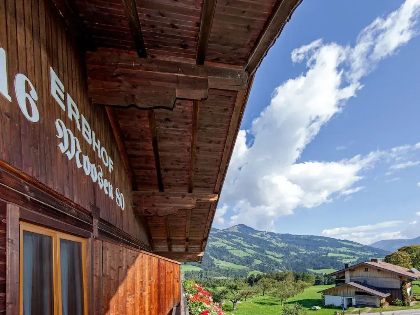 Wooden Apartment With Mountain View