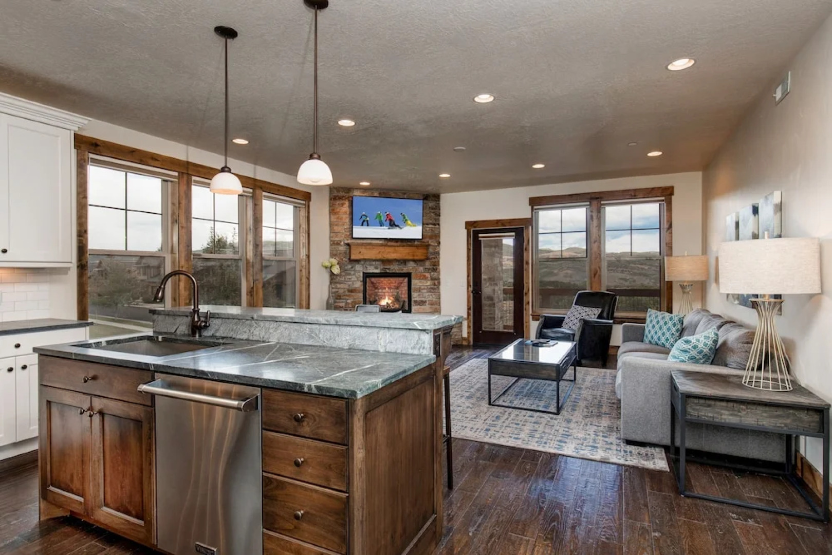 9855 N Vista Drive Condo Unit 101