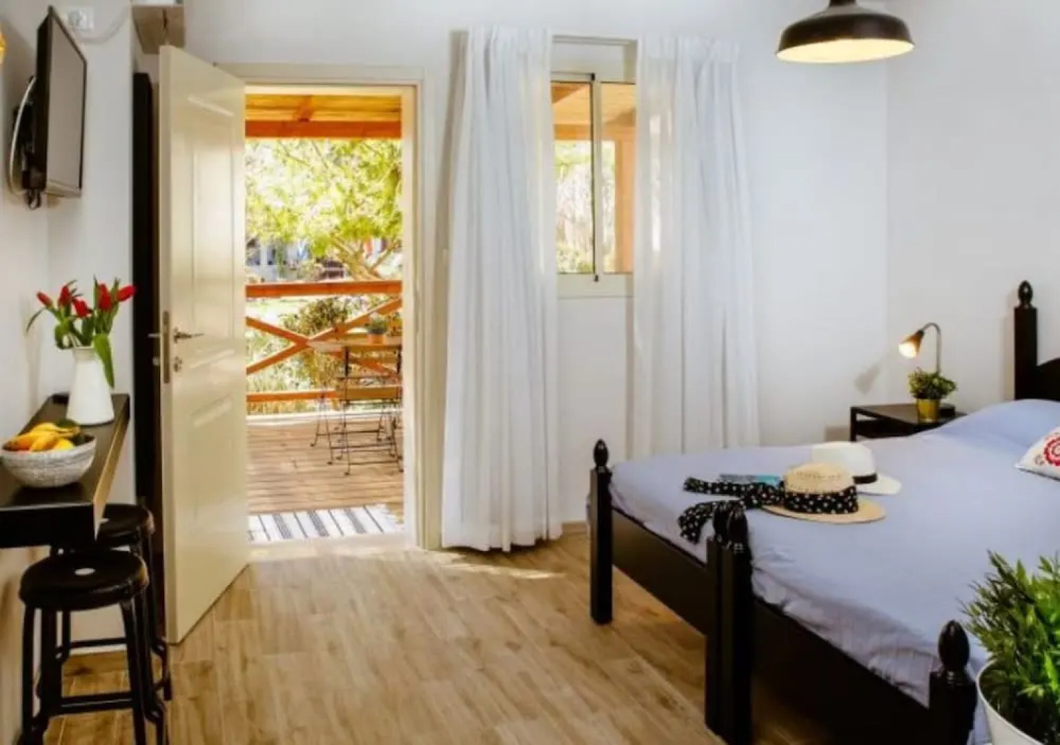 Shaar Hagolan Kibbutz Country Lodging