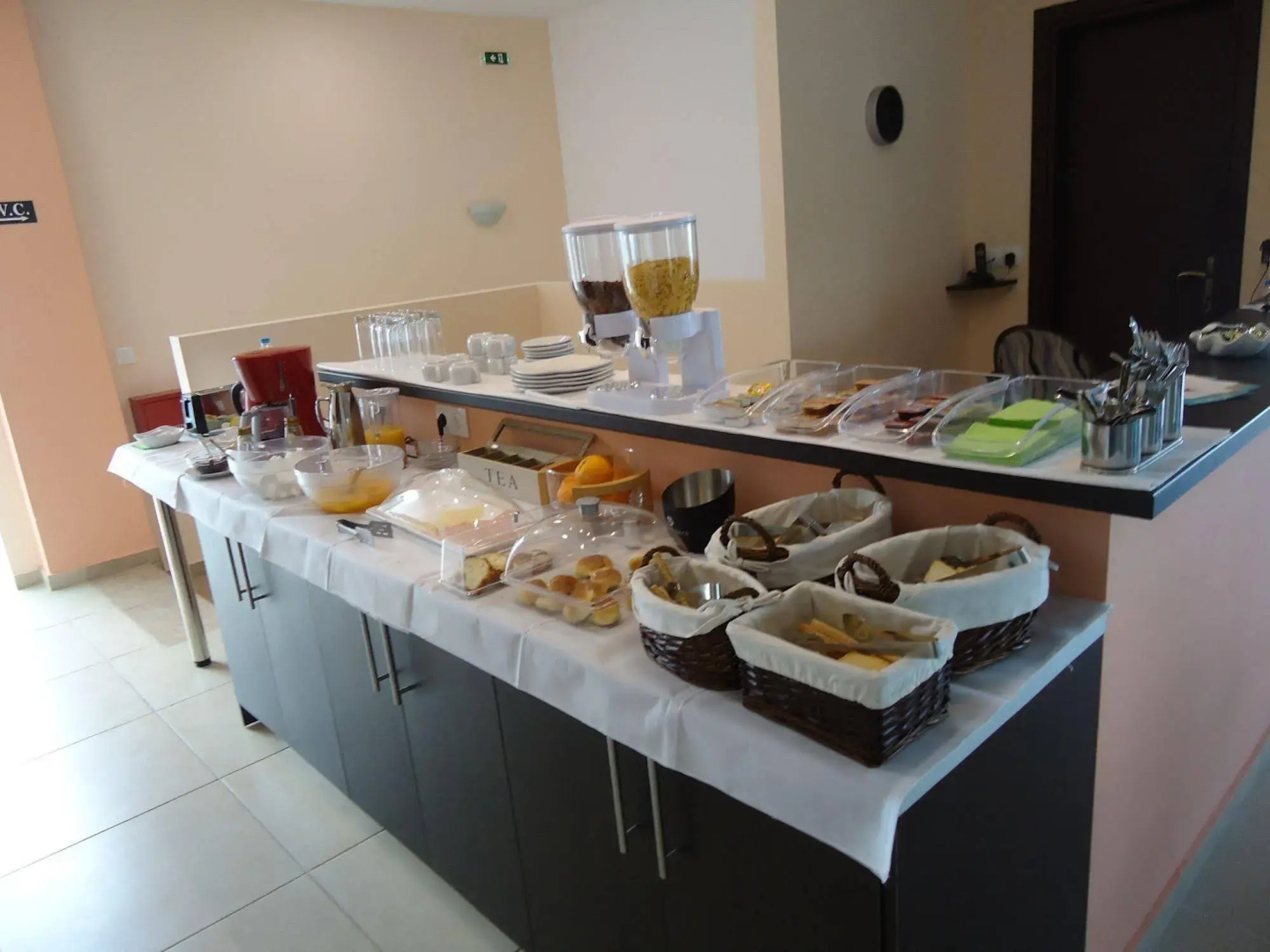 Crystal Blue Aparthotel