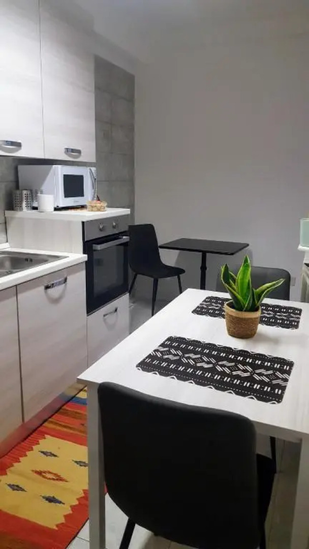 Sica Work Nest, Self Check-In, 10min from Como