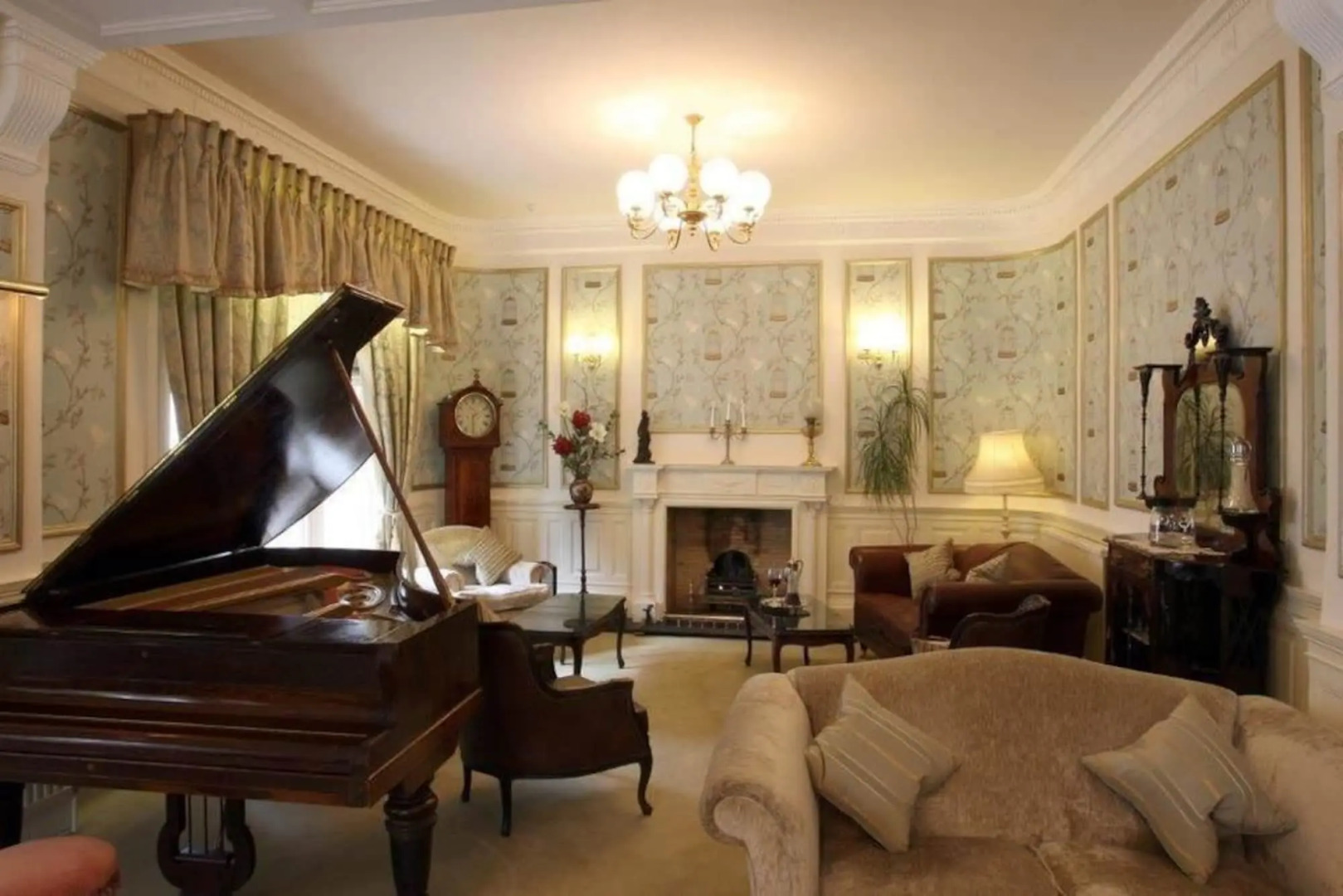 The Mansion House Hotel