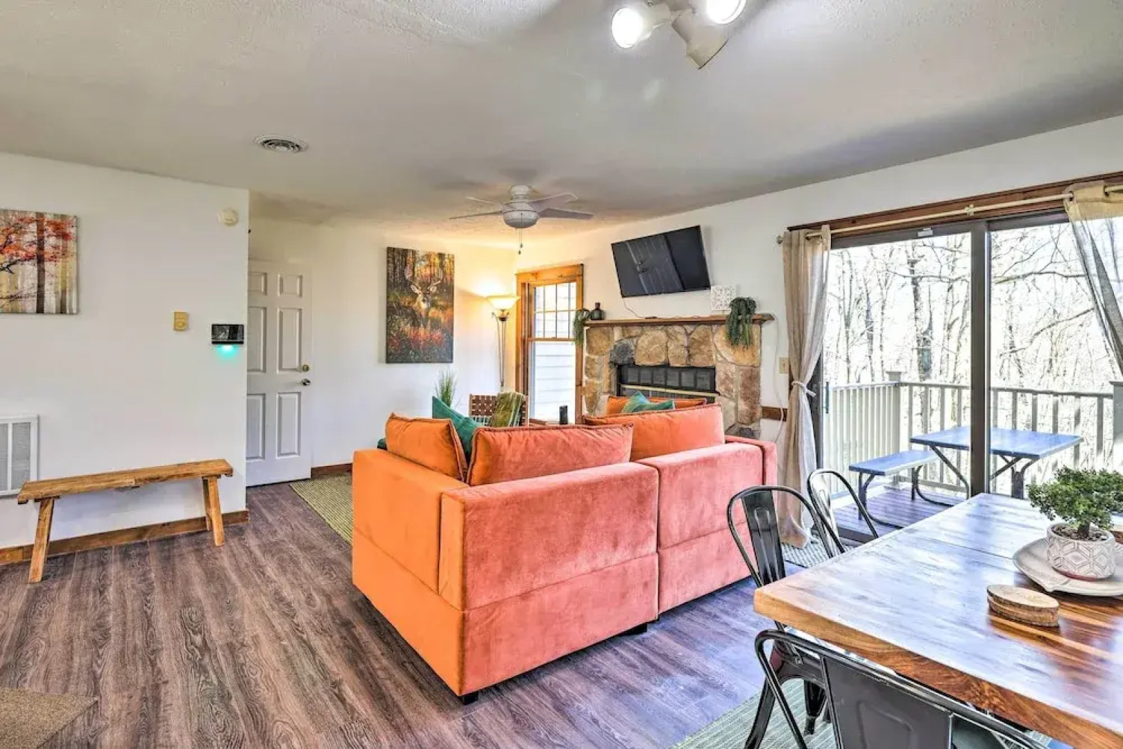 Pocono Retreat, 1 Mi to State Park & Ski Access!