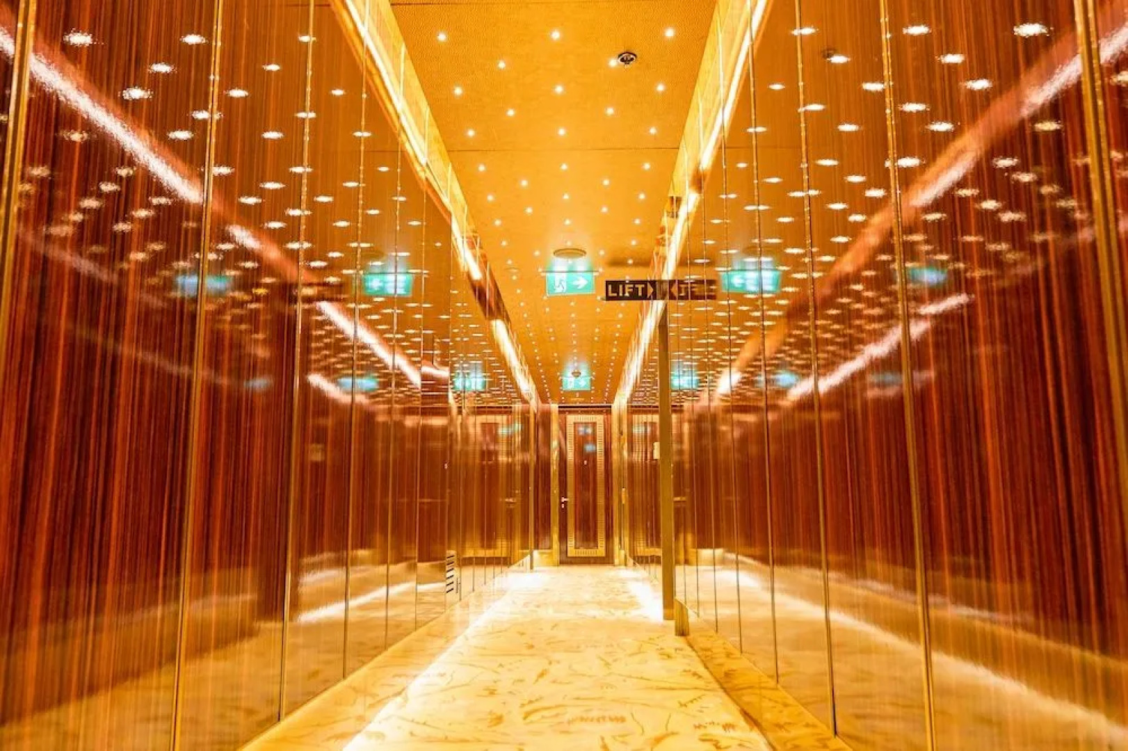 No 1 Oxford Street Hotel And Suites