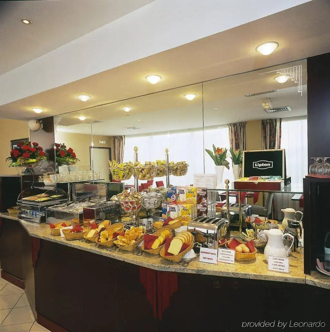 Mercure Saint Raphael Centre Plage