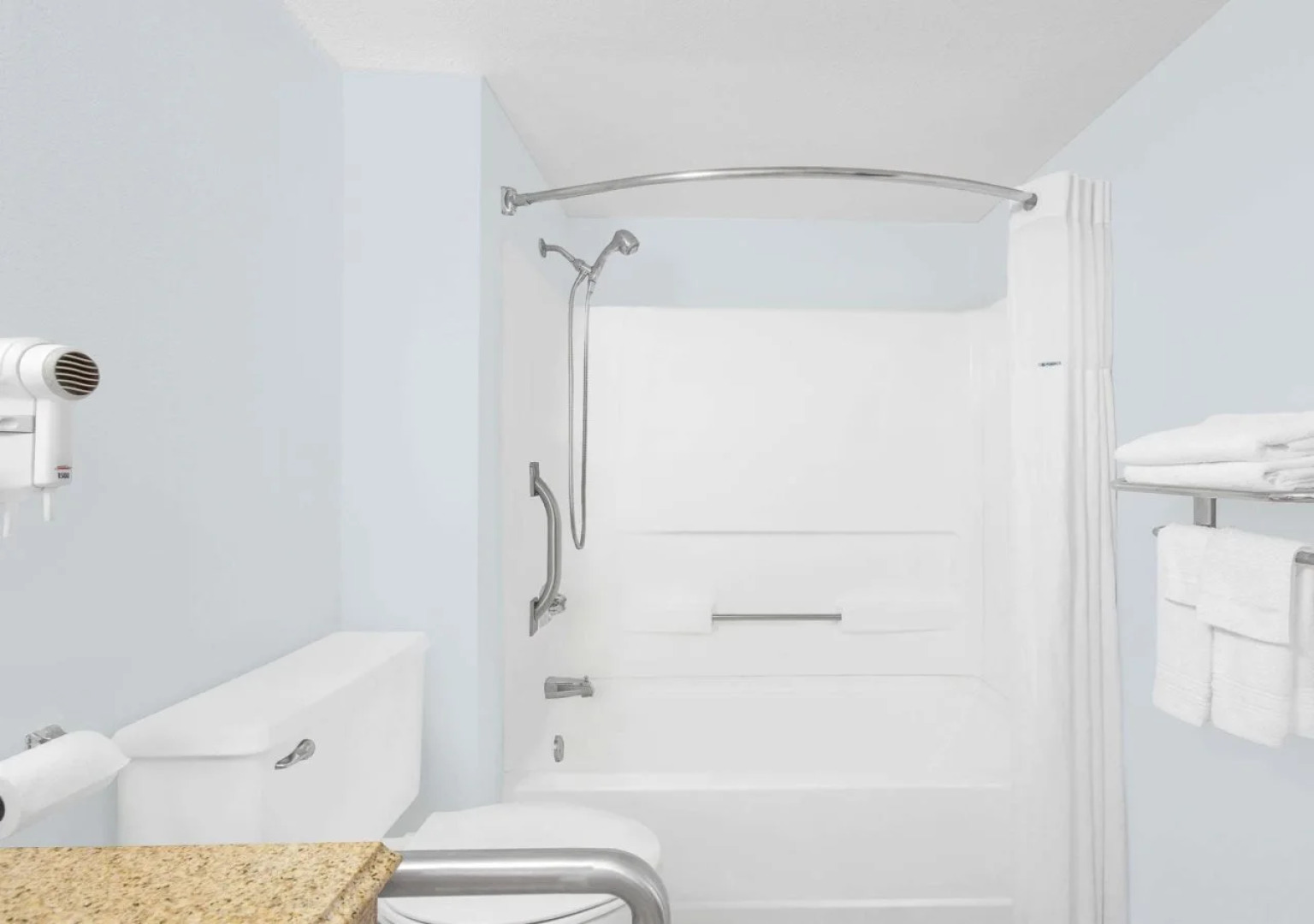 Days Inn by Wyndham Benton