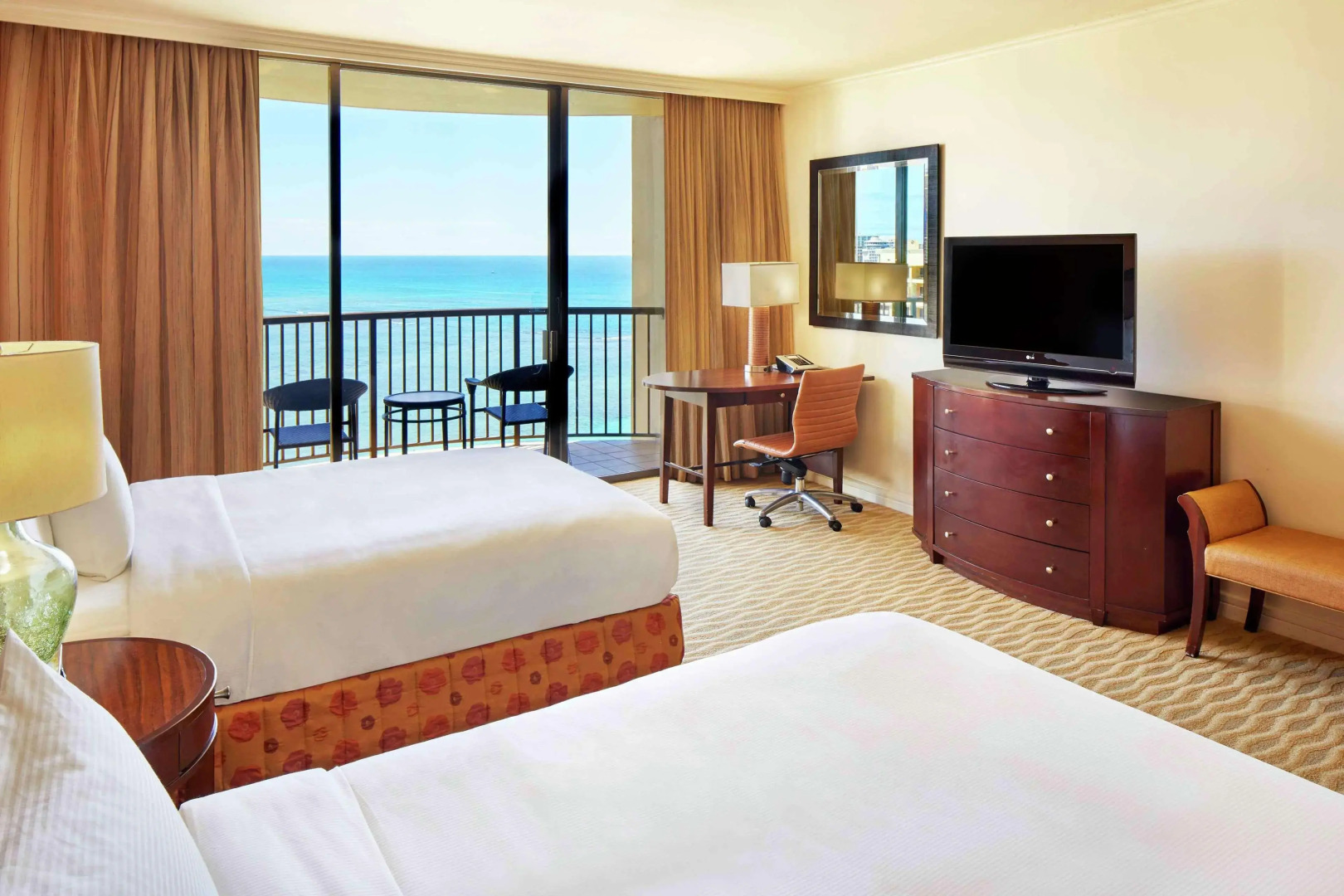 Hilton Hawaiian Village Waikiki Beach Resort