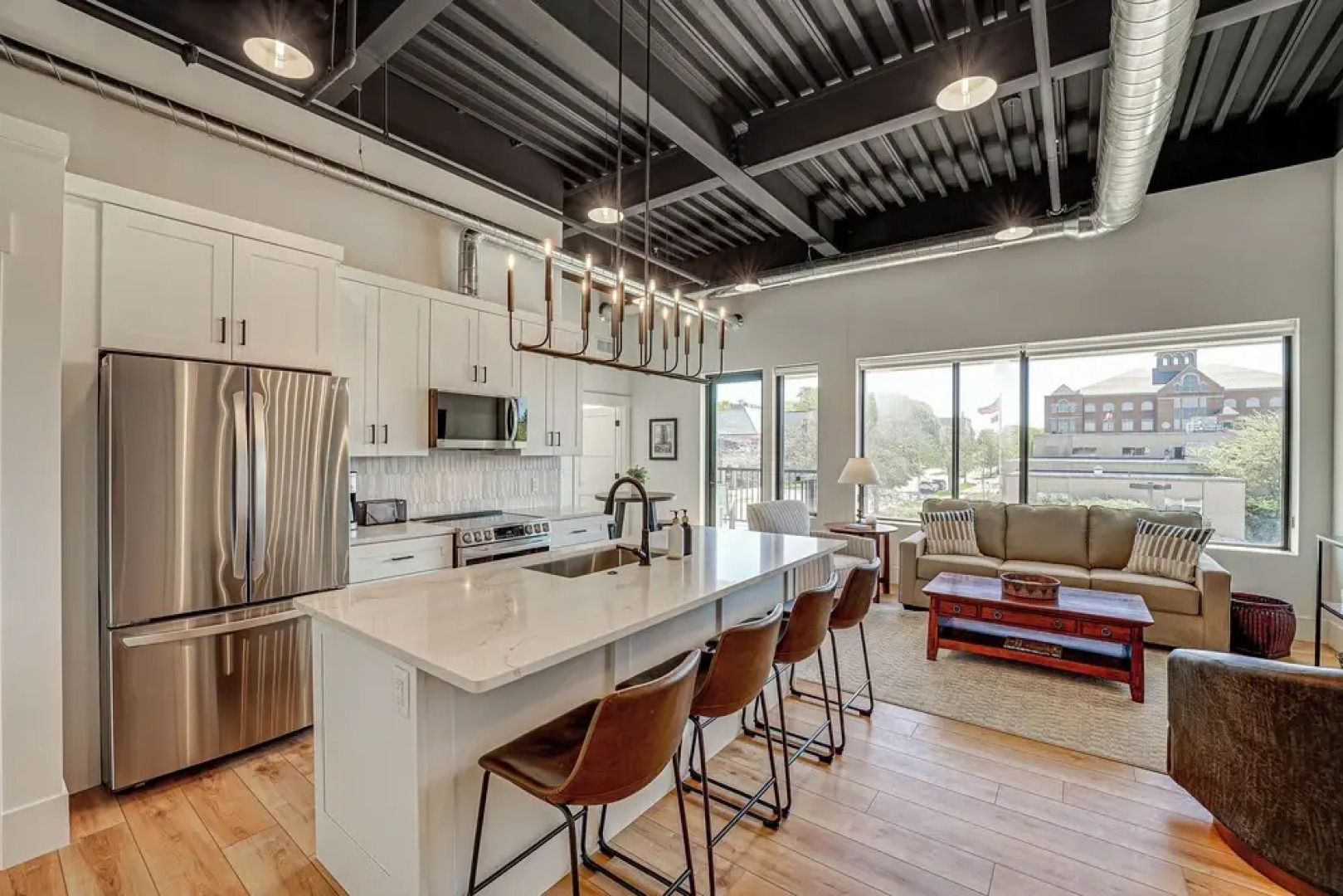 Downtown Grand Haven Condo - Walk to Boardwalk!