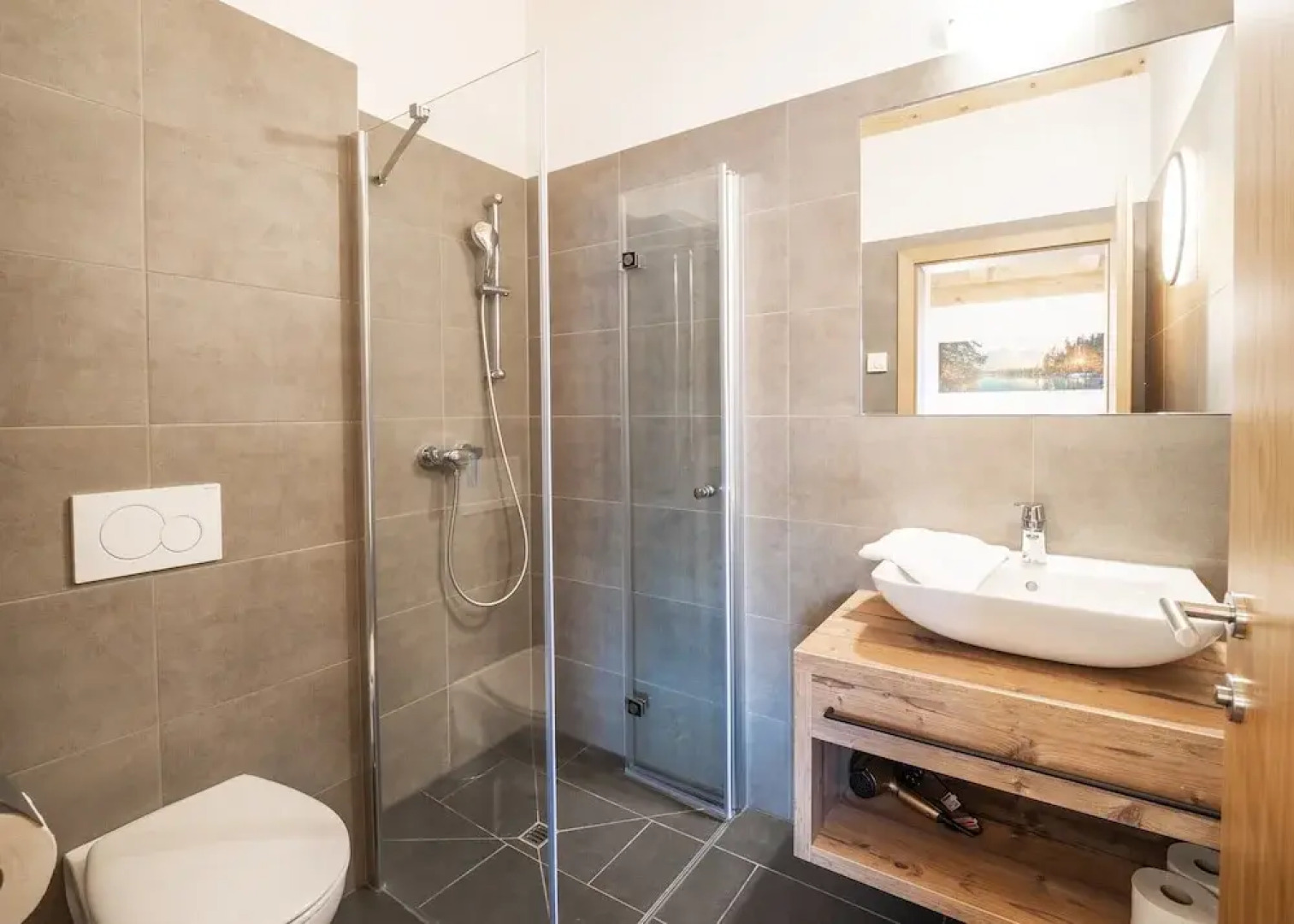 Spacious 4-bedroom Penthouse in Katschberghohe