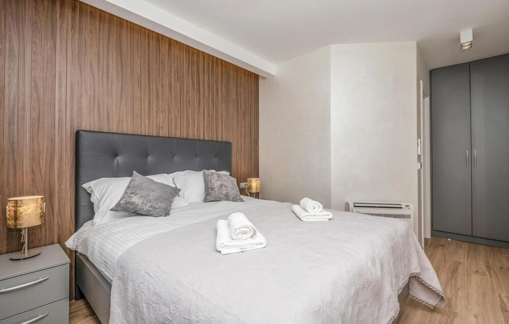 Amazing Home in Makarska with Outdoor Swimming Pool, Hot Tub & WiFi