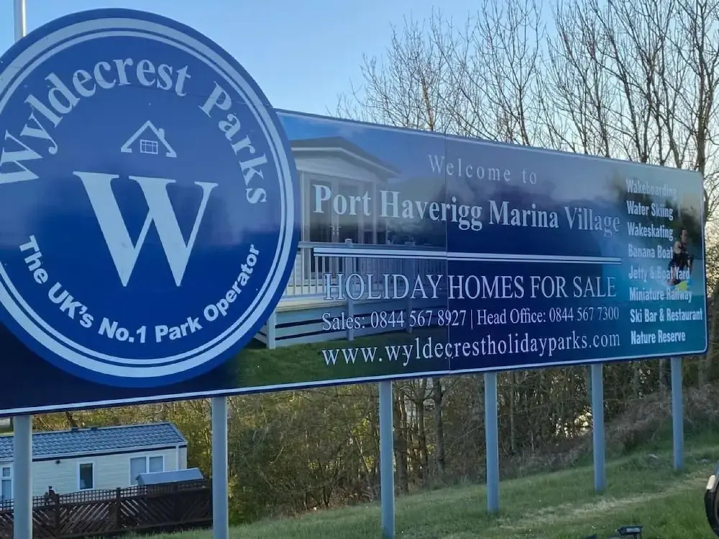 Immaculate 2-bed Static Caravan Near the Lake