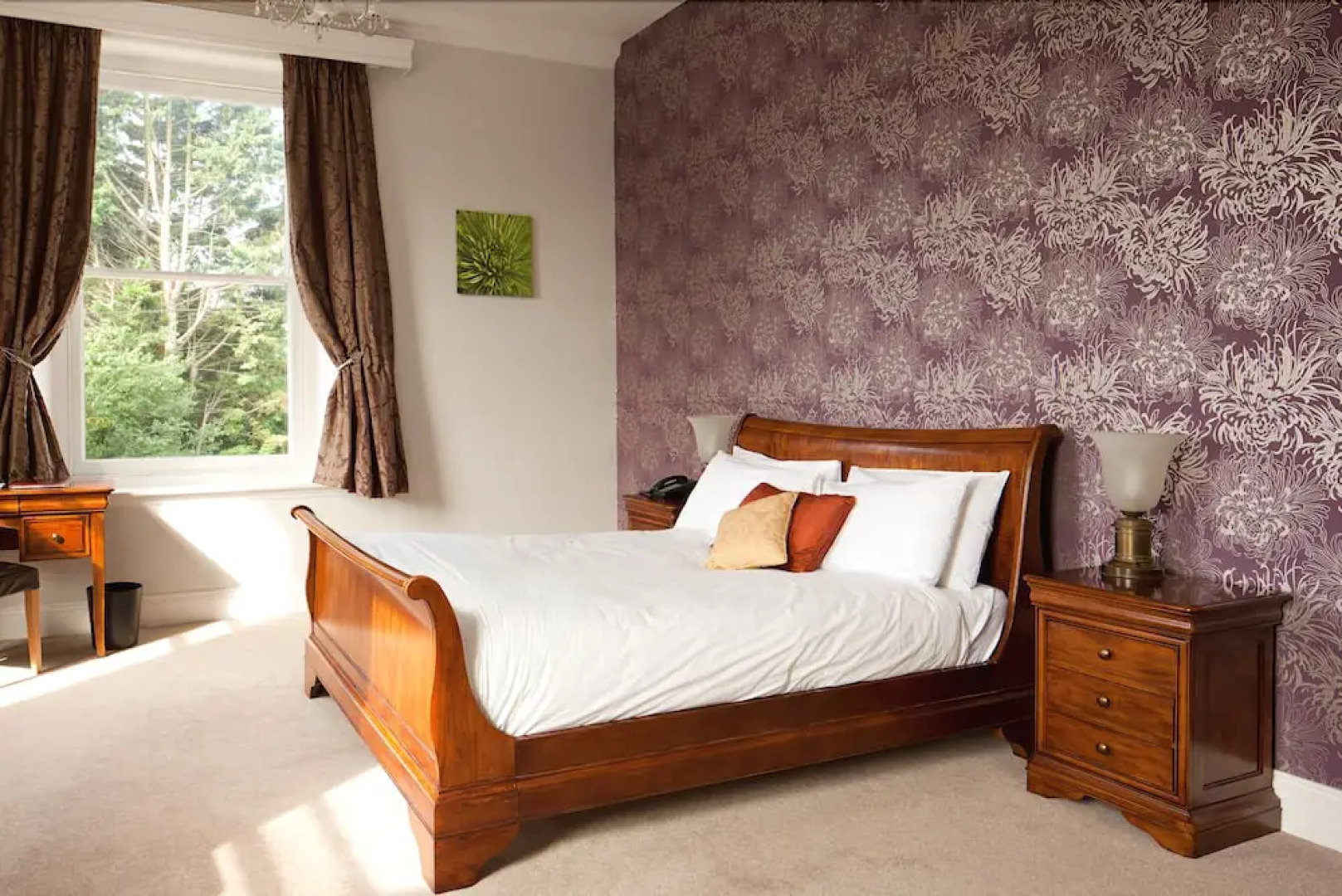 The Thomas Paine Hotel