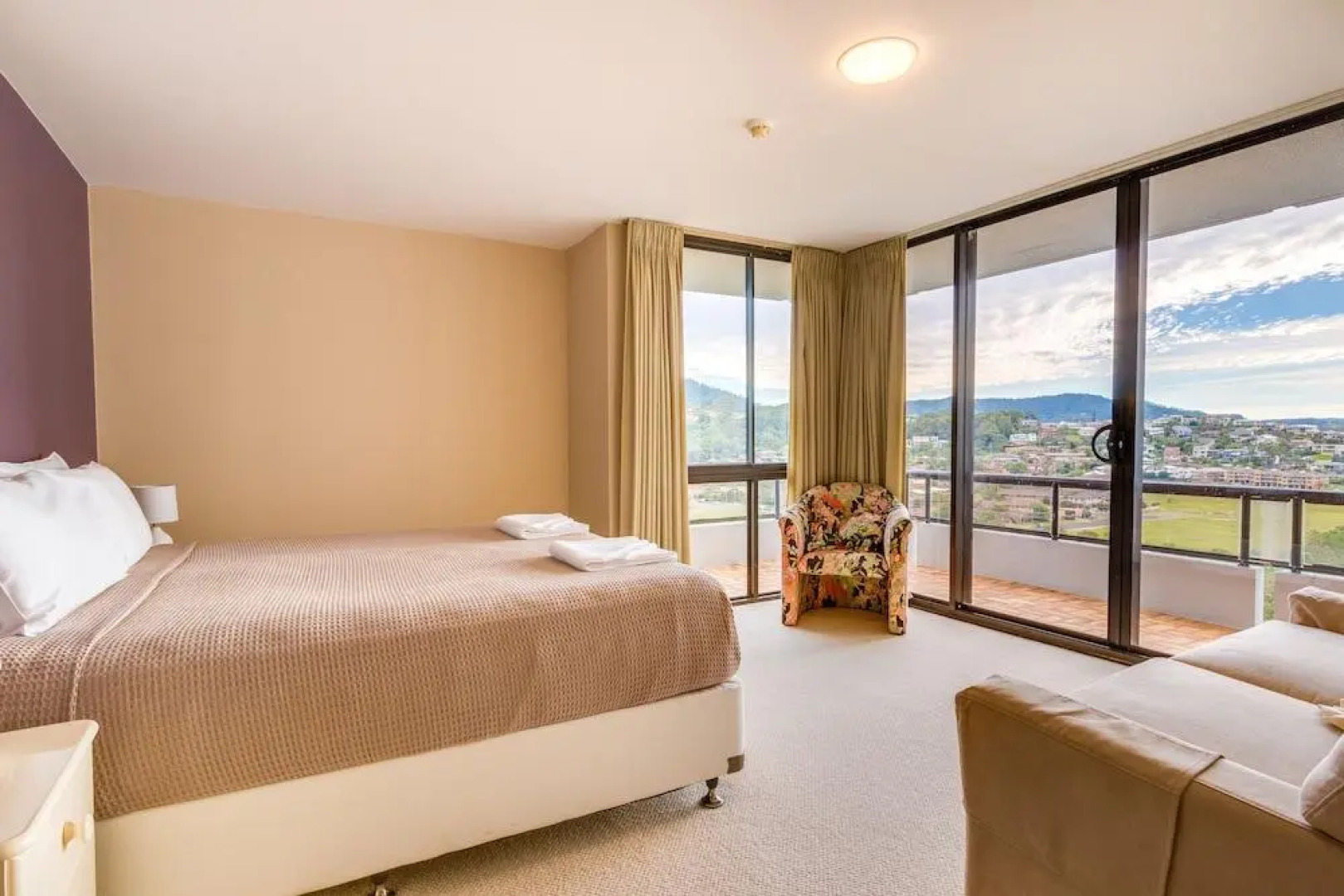 Pacific Towers Holiday Apartments