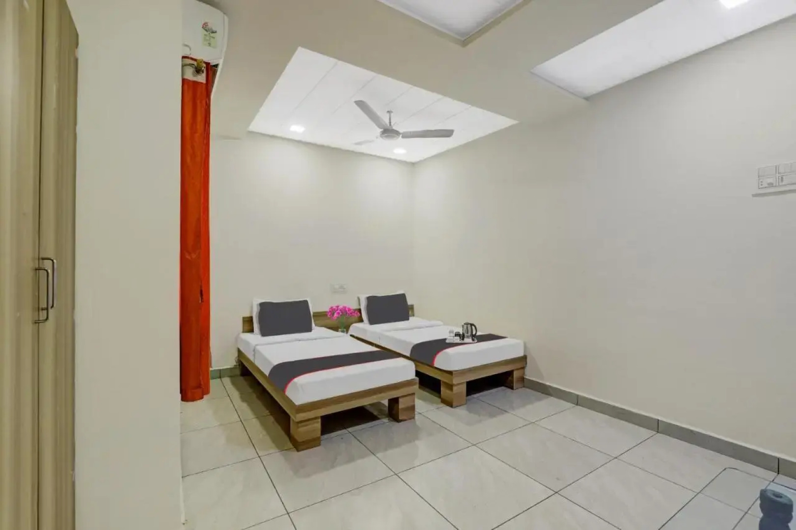 Oyo 37770 Hotel Parishram