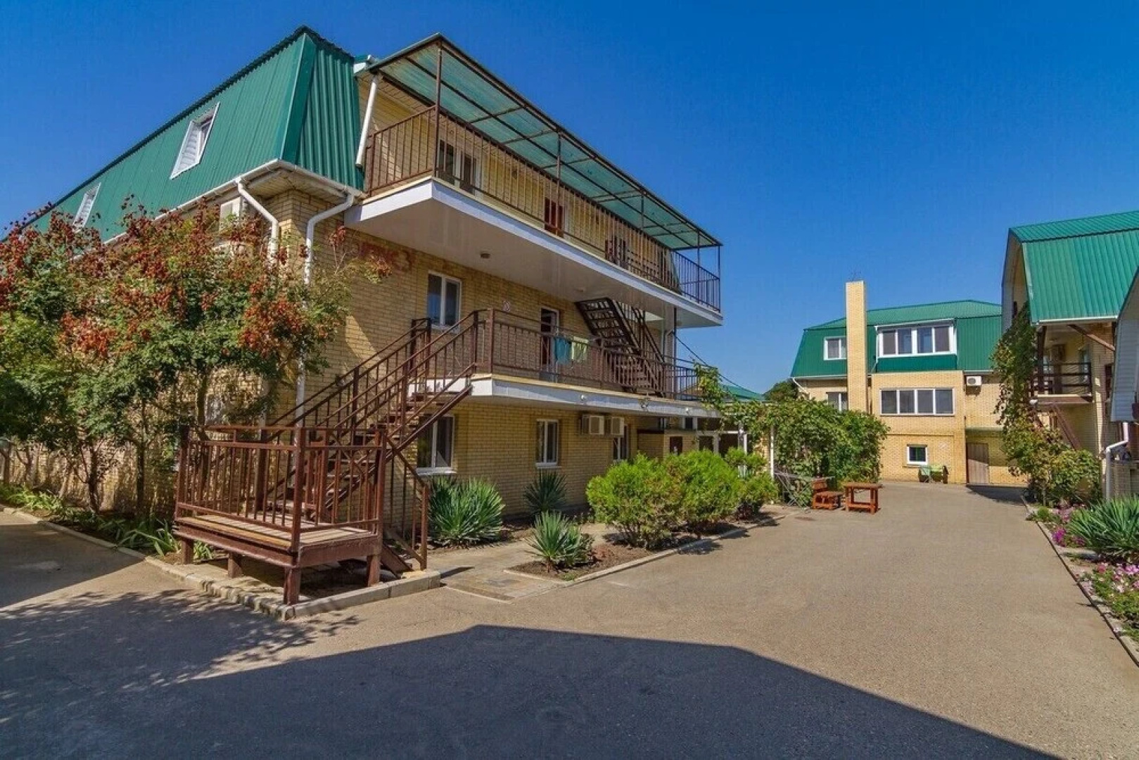 Пансионат «ЮгРа»