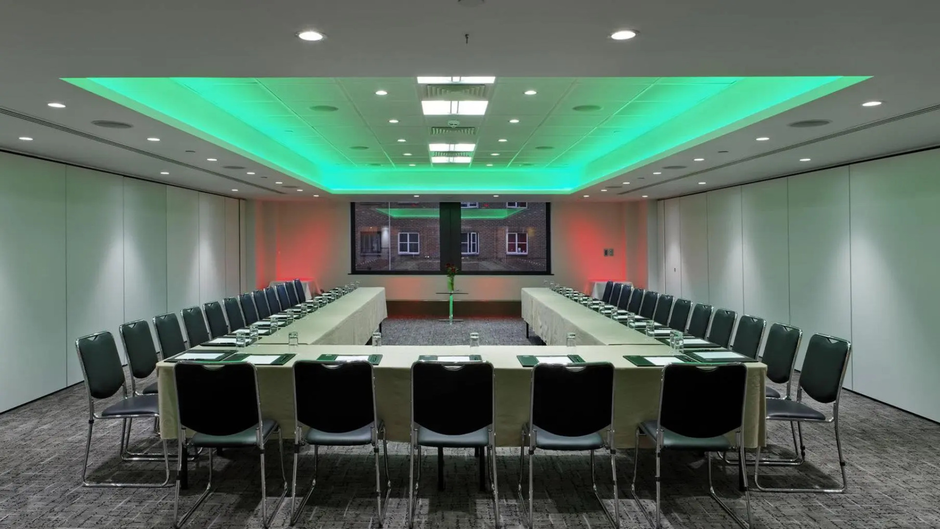 Leonardo Royal Hotel London Tower Bridge