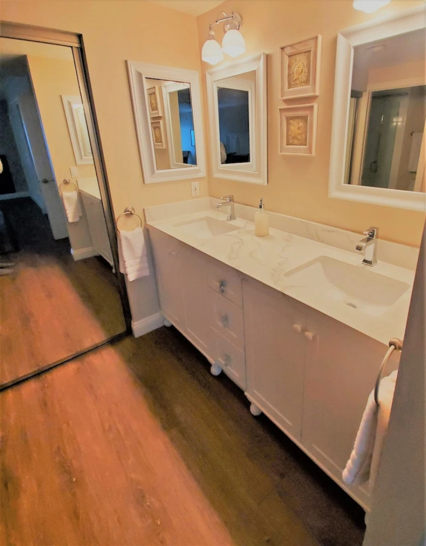 Work-Friendly Oceanfront Condo with Pool and Spa Access SURF25 by RedAwning