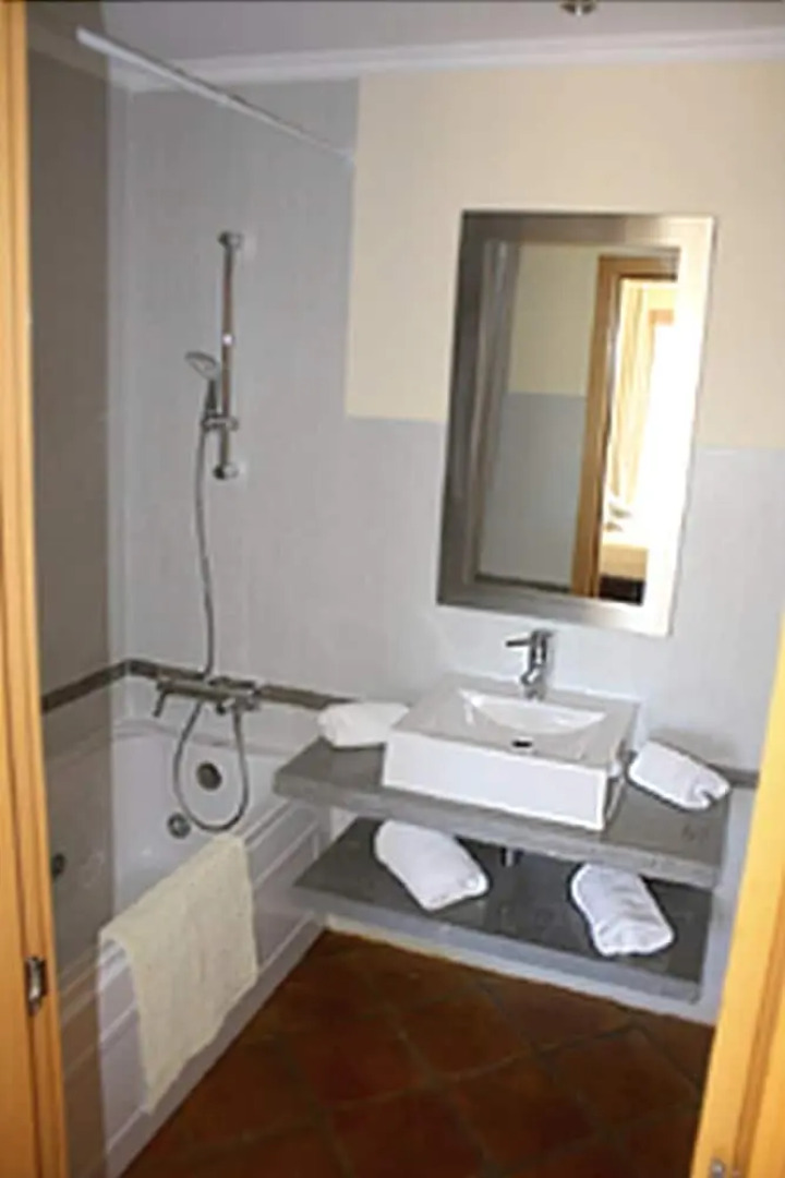 Domus Iberica Burgau Apts & Villas