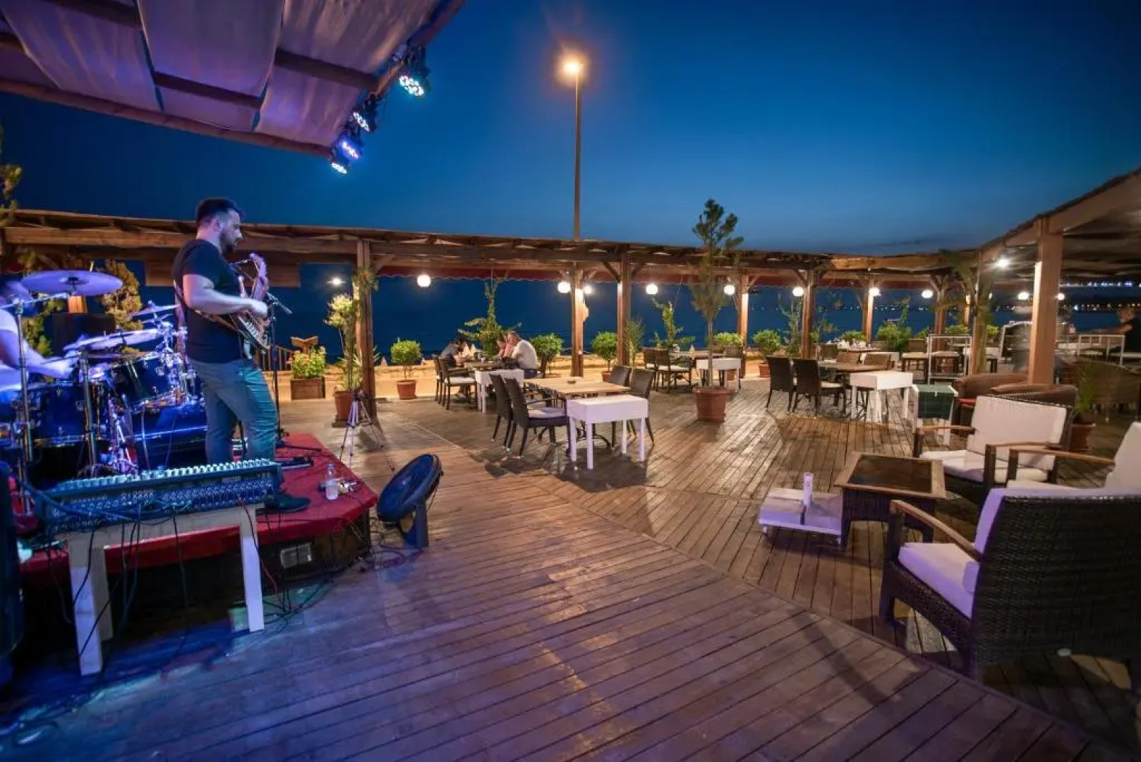 Side Beach Club Hotel