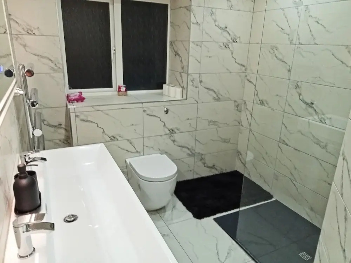 Sweet Nights Newhaven