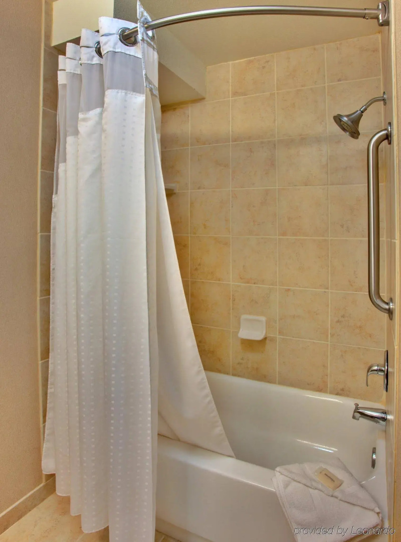 Hampton Inn by Hilton Costa Mesa Newport Beach