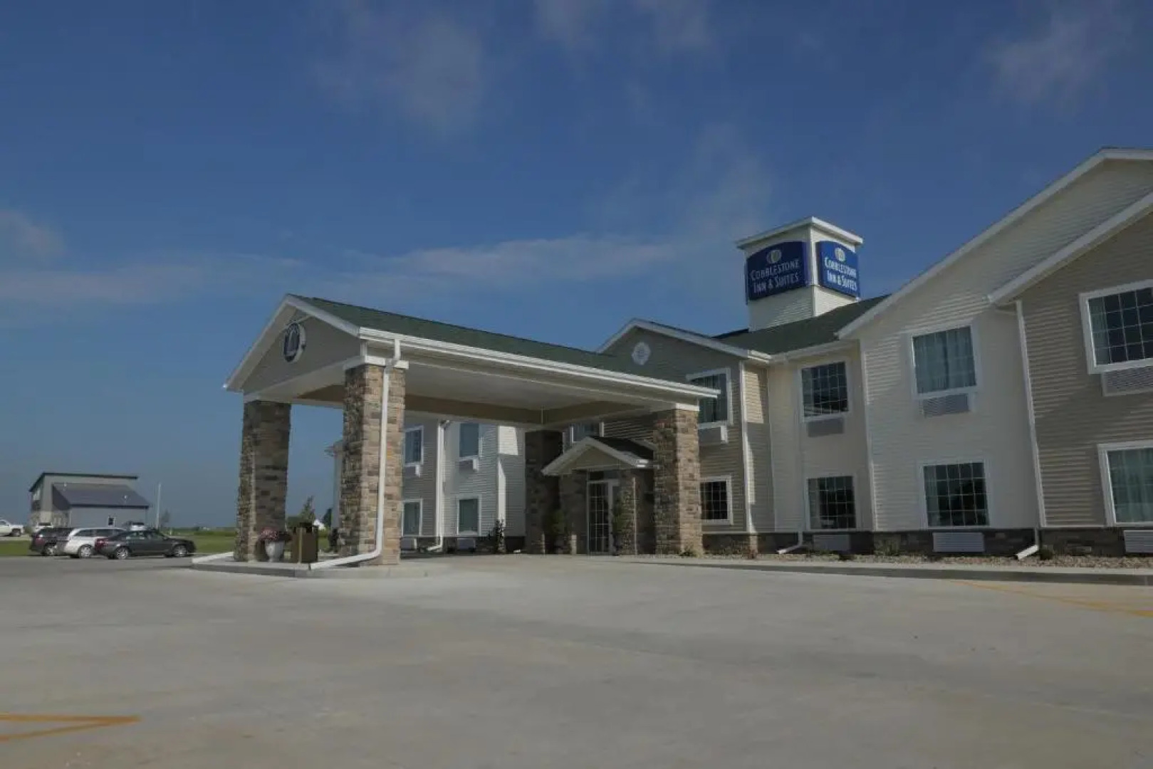 Cobblestone Inn & Suites - Winterset, IA