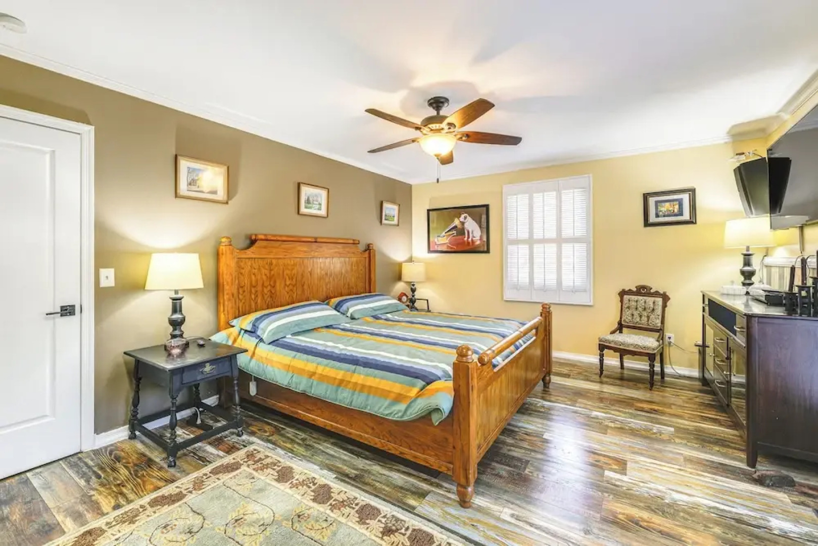 Family Home w/ Private Pool & Hot Tub in Lewes