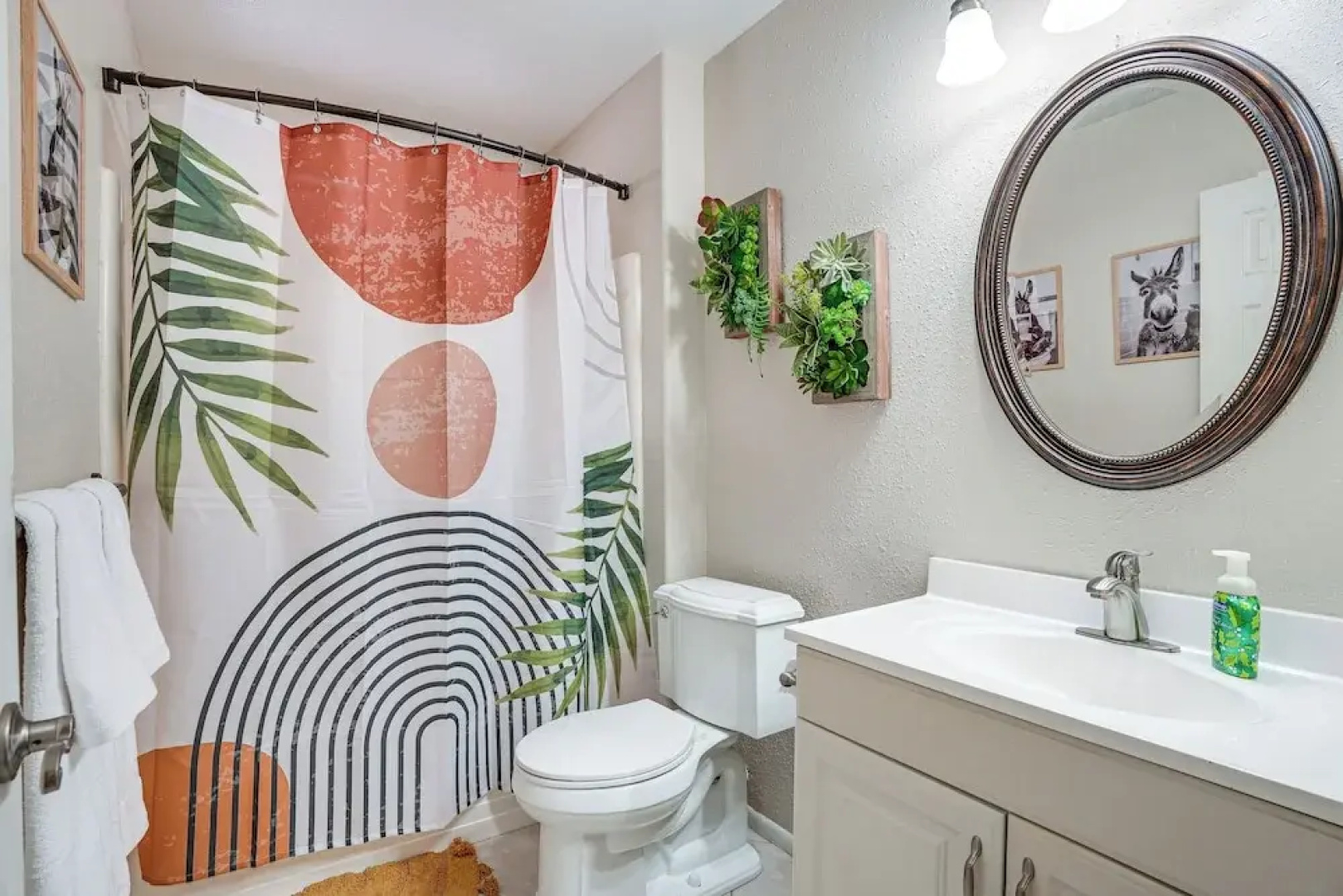 Close to Golf: Sun City Escape w/ Furnished Porch!