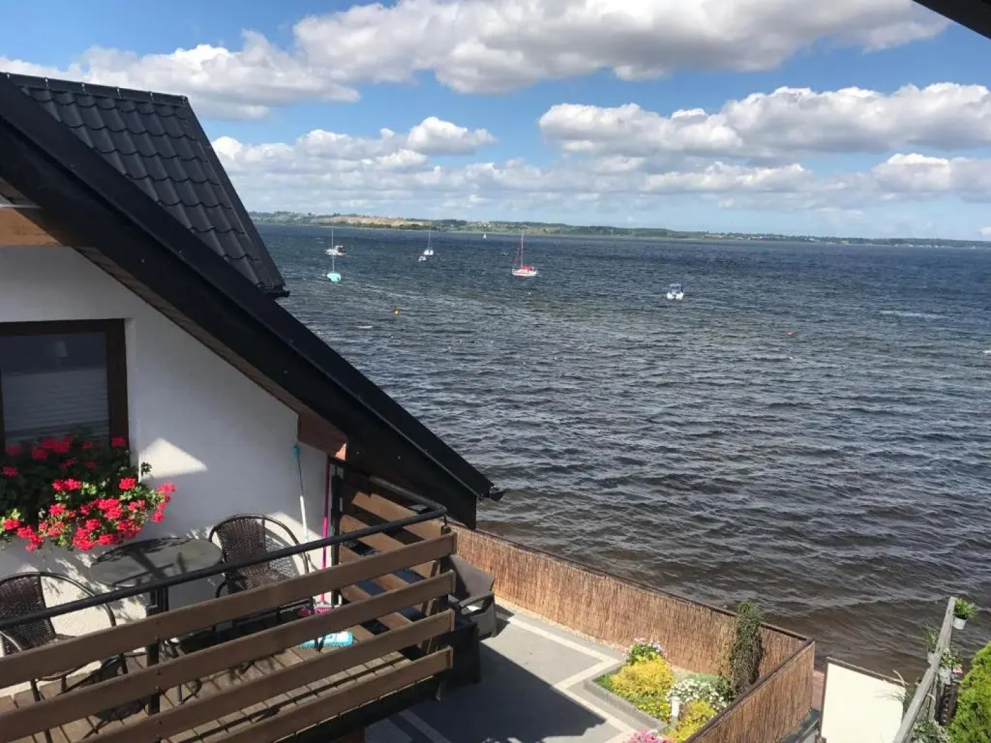 Apartamenty 5 metrów od morza