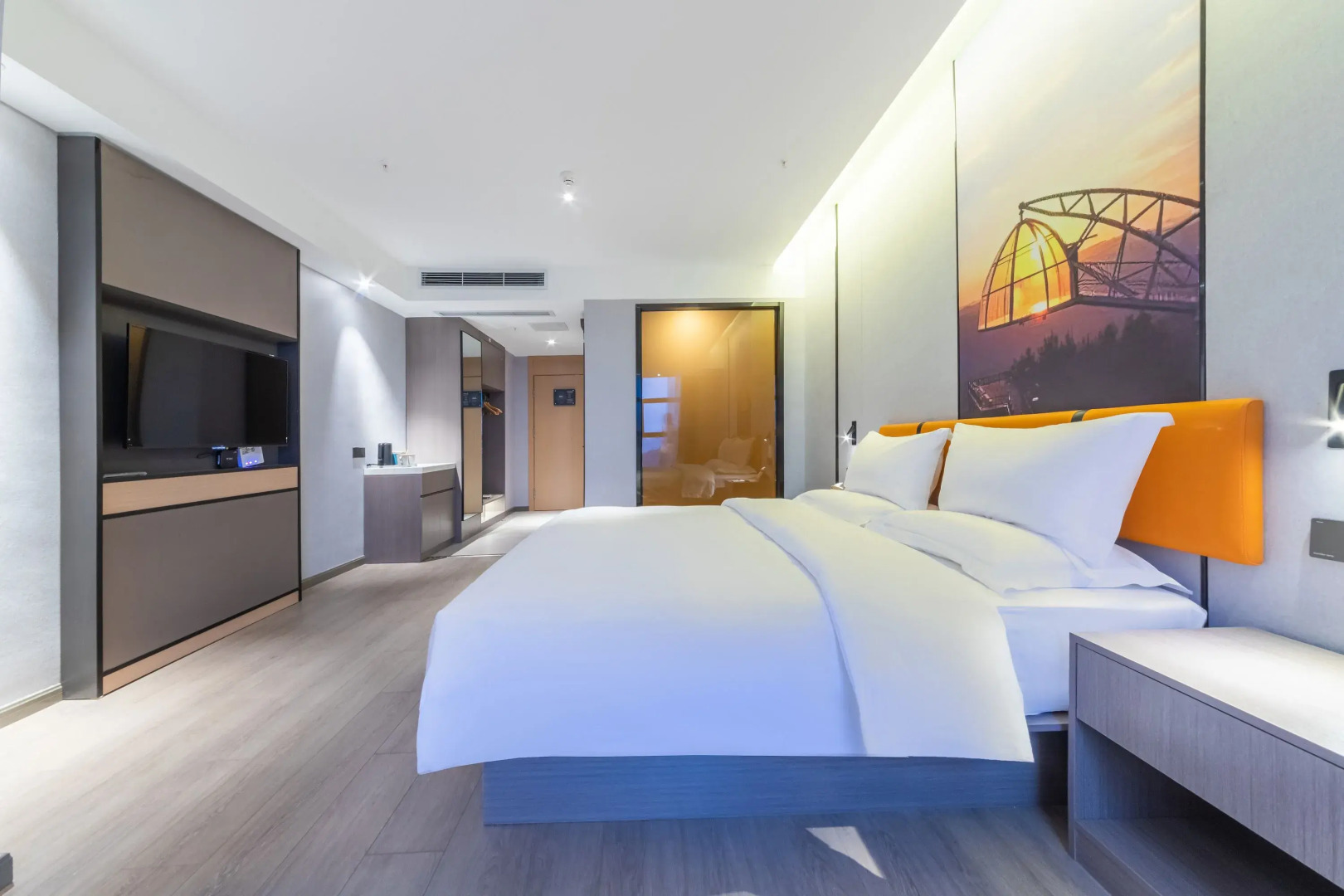 Qin Yue Shi Ye Hotel