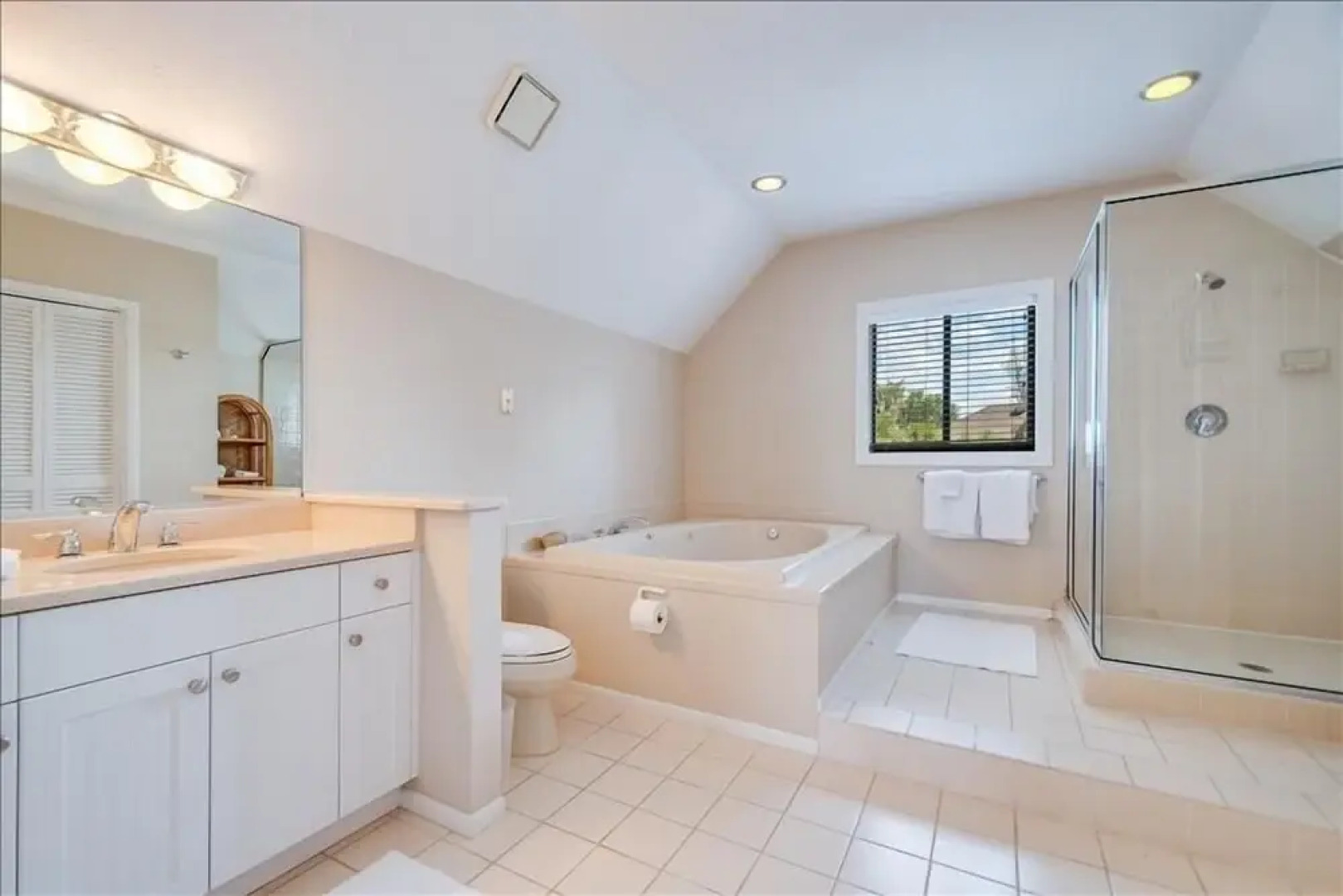 Boca Grande Shores 07 3 Bedroom Home by RedAwning