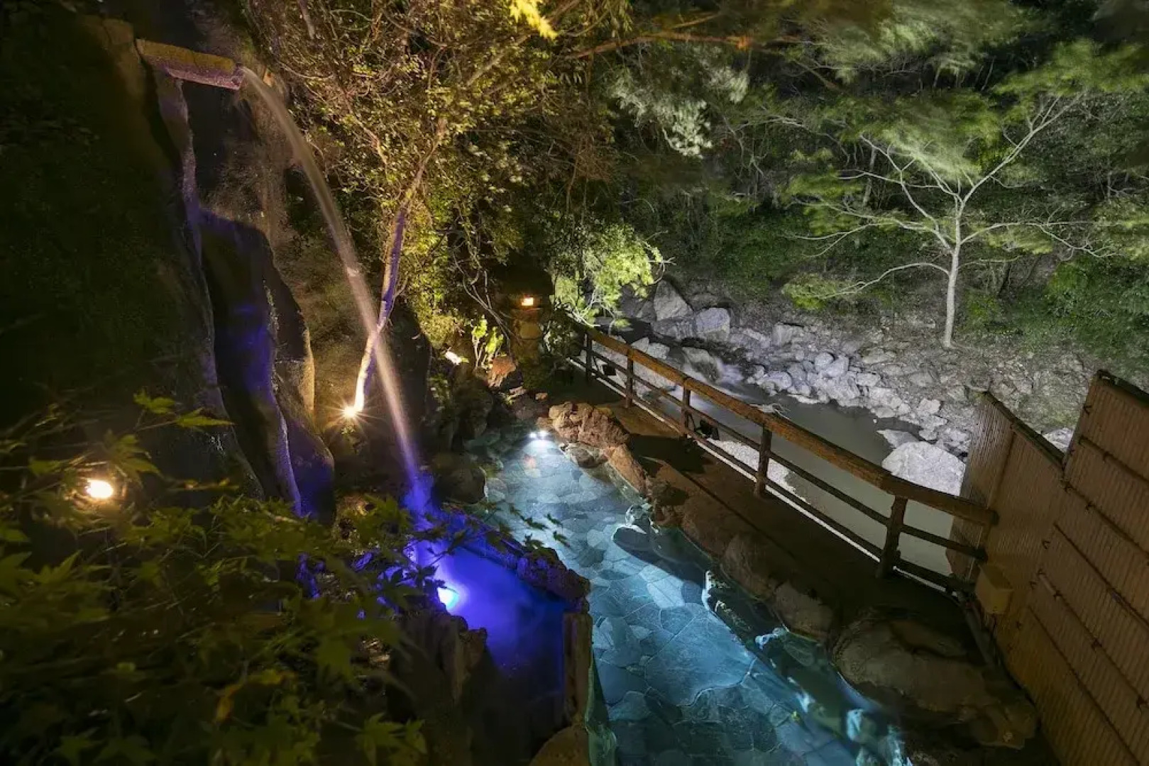 Hananosato Onsen Sansuikan