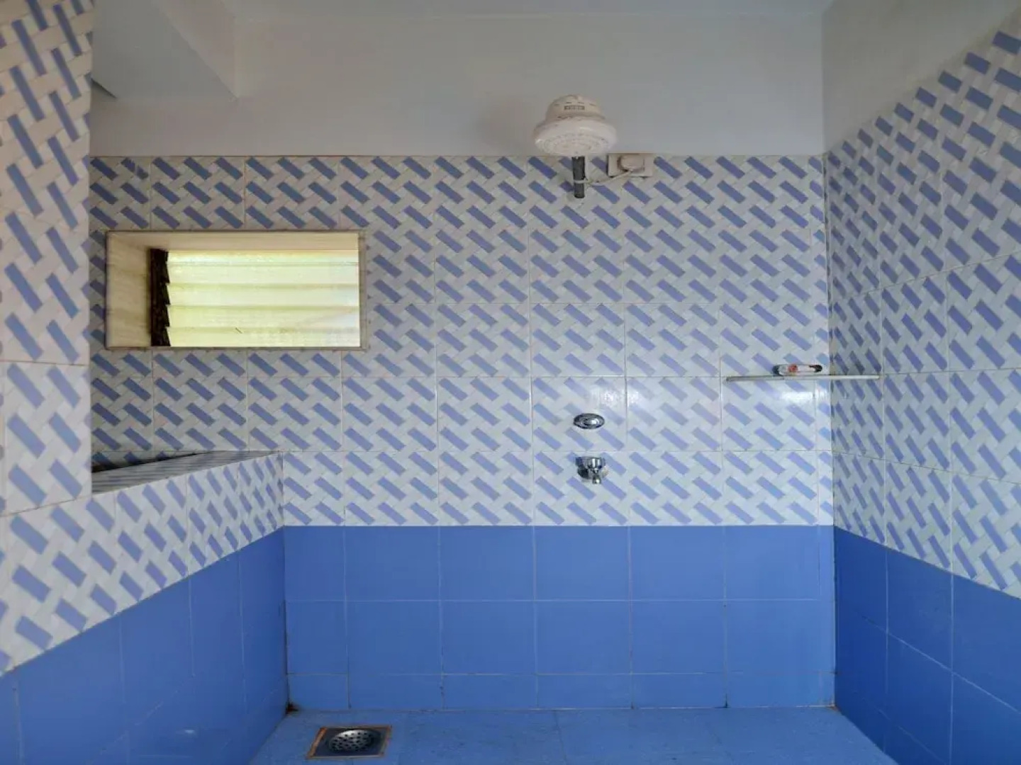 OYO 833 Hotel Prince Santosh Holiday Homes