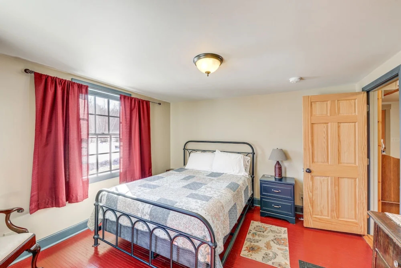 Charming Lovell Farmhouse - 17 Acres w/ Mtn Views!