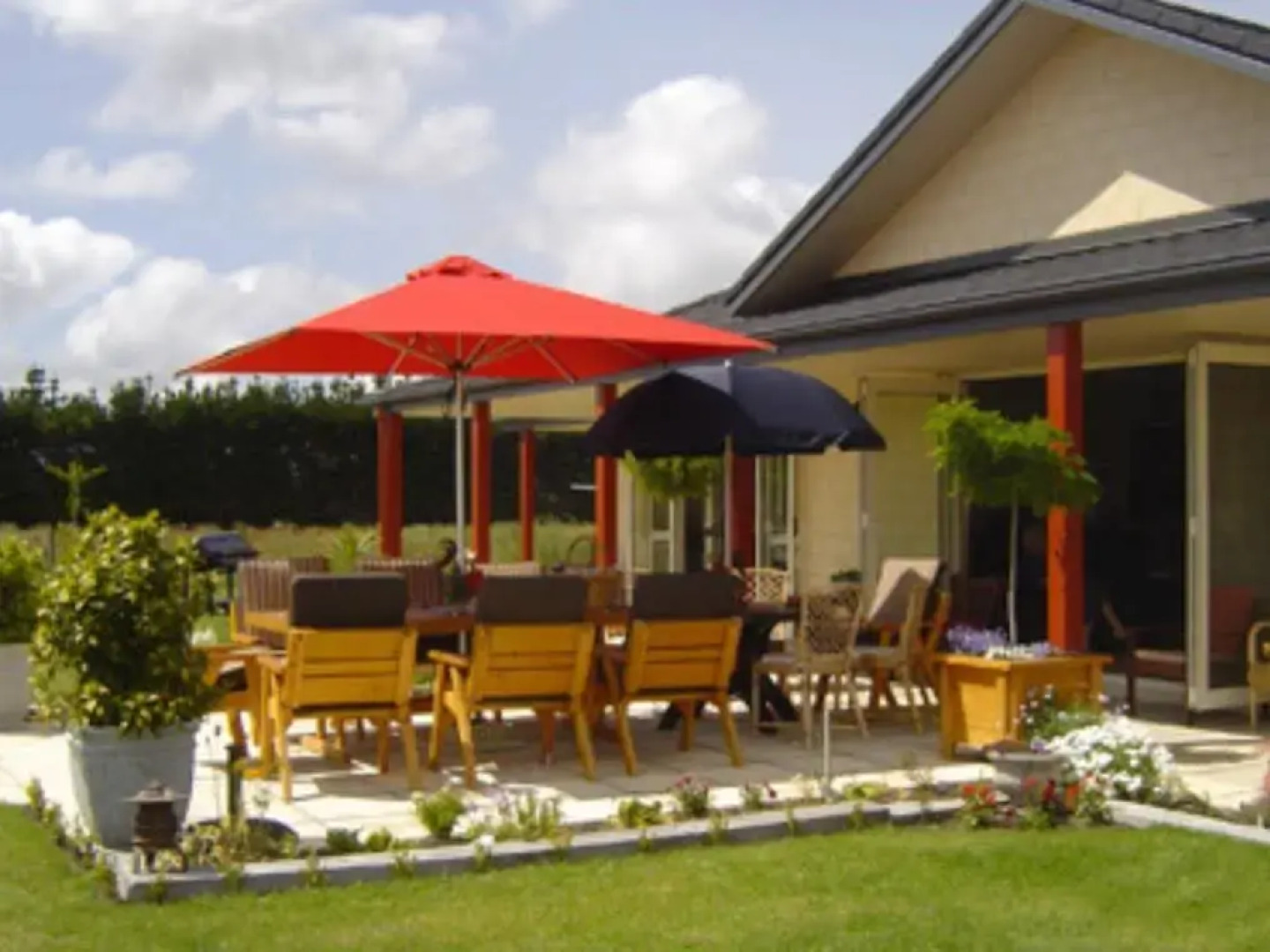 Cricklewood House Bed & Breakfast