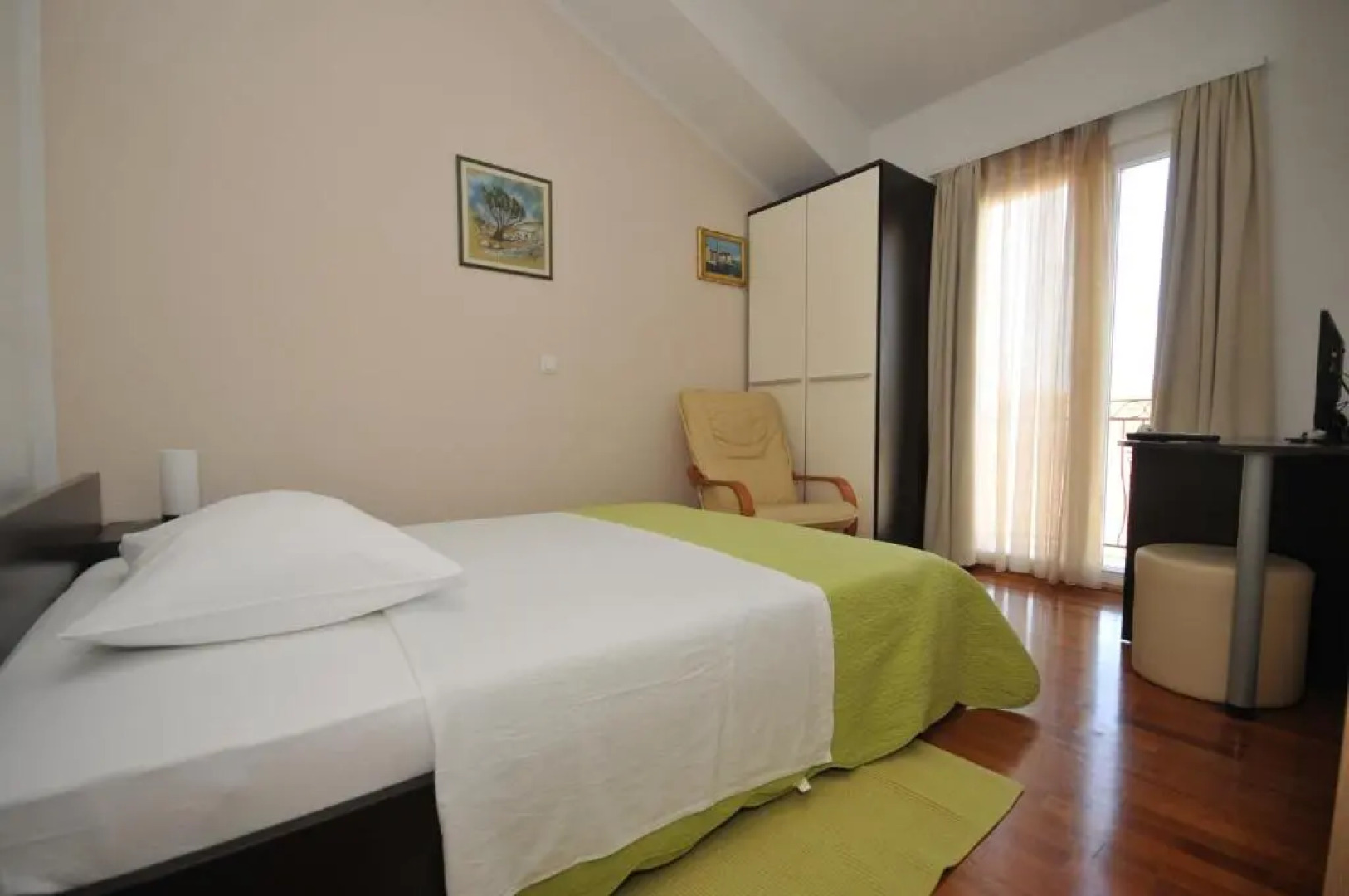 Apartments & Rooms Villa Maslina