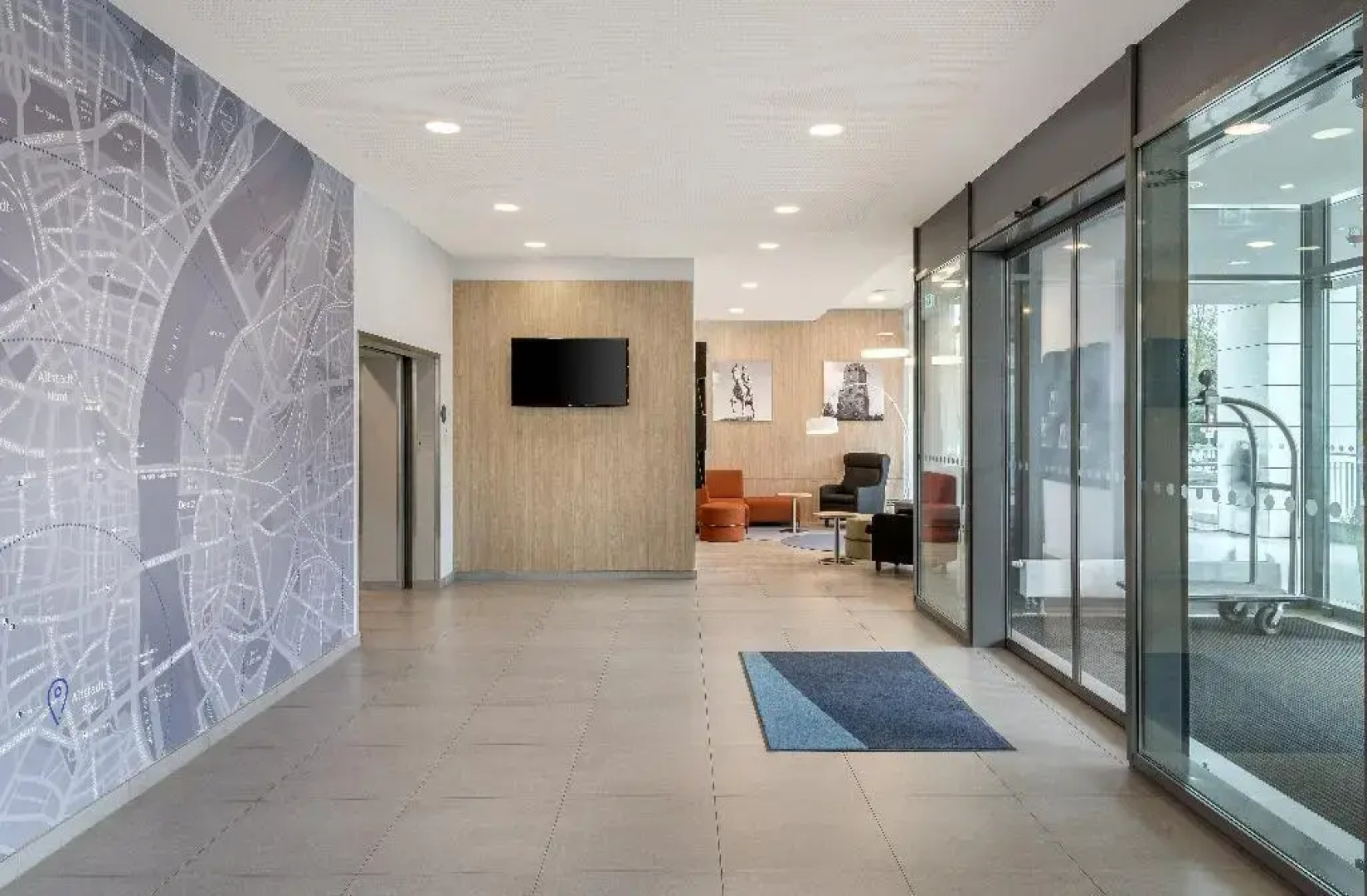 Premier Inn Cologne City Sud Hotel