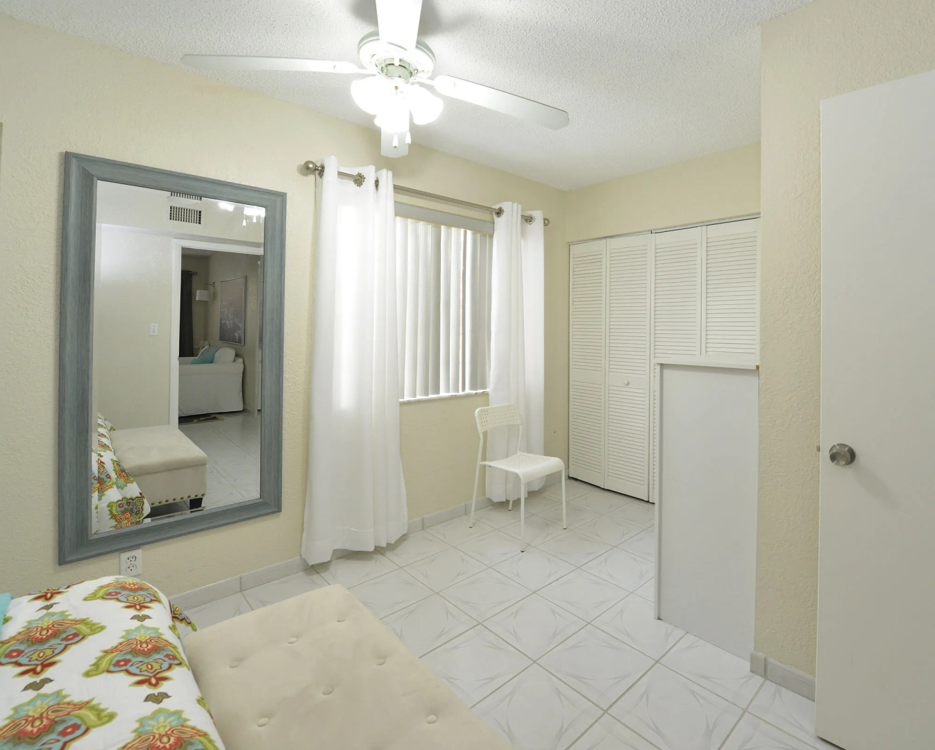 Hollywood by the Sea Hotel