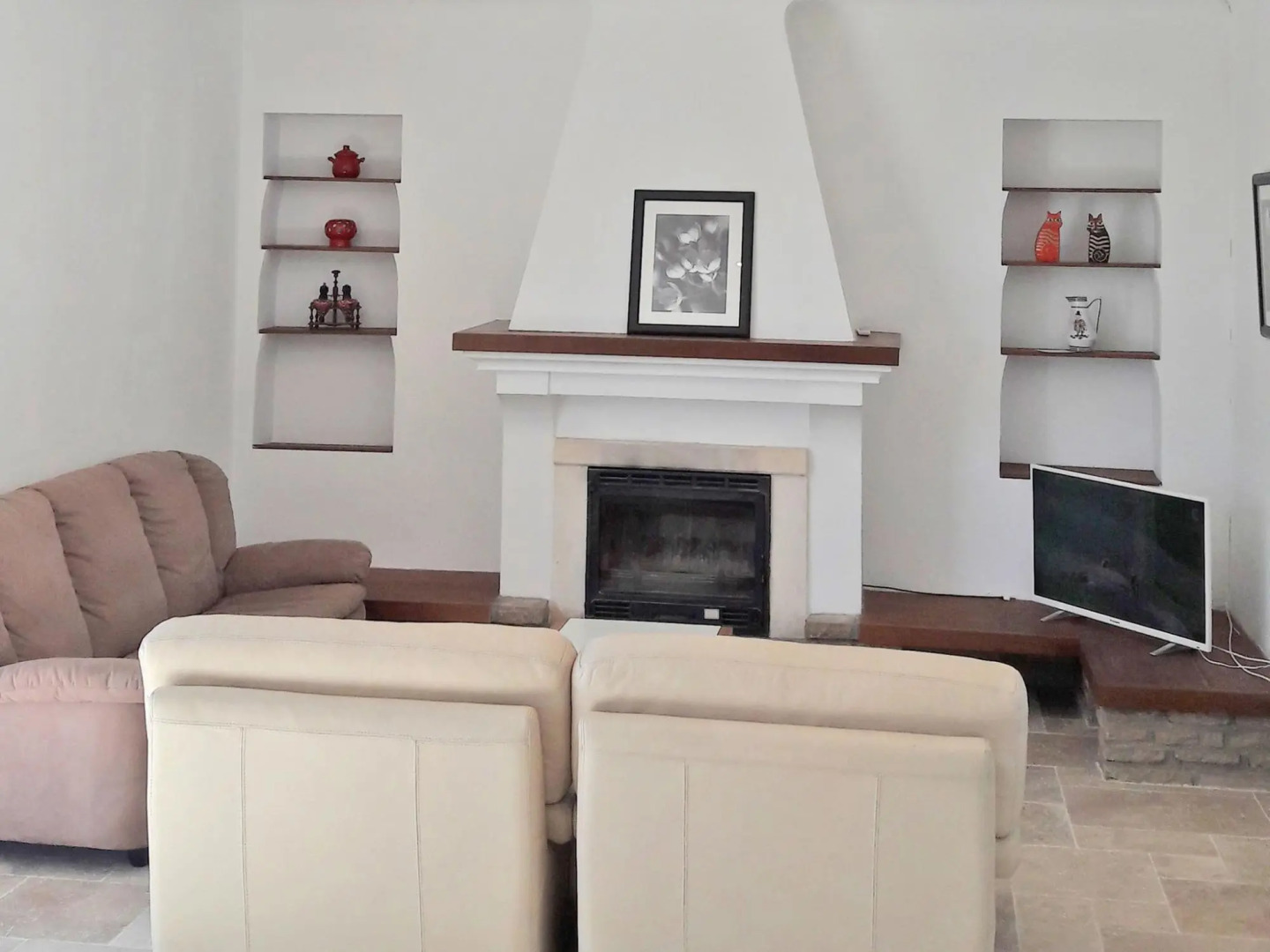 Cozy holiday home in Saint-Antonin-du-Var with large pool