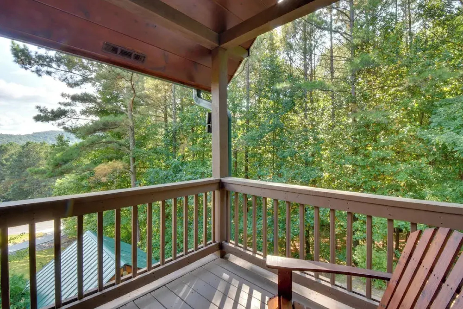 Hot Tub, Game Tables & Mtn Views: Ellijay Cabin