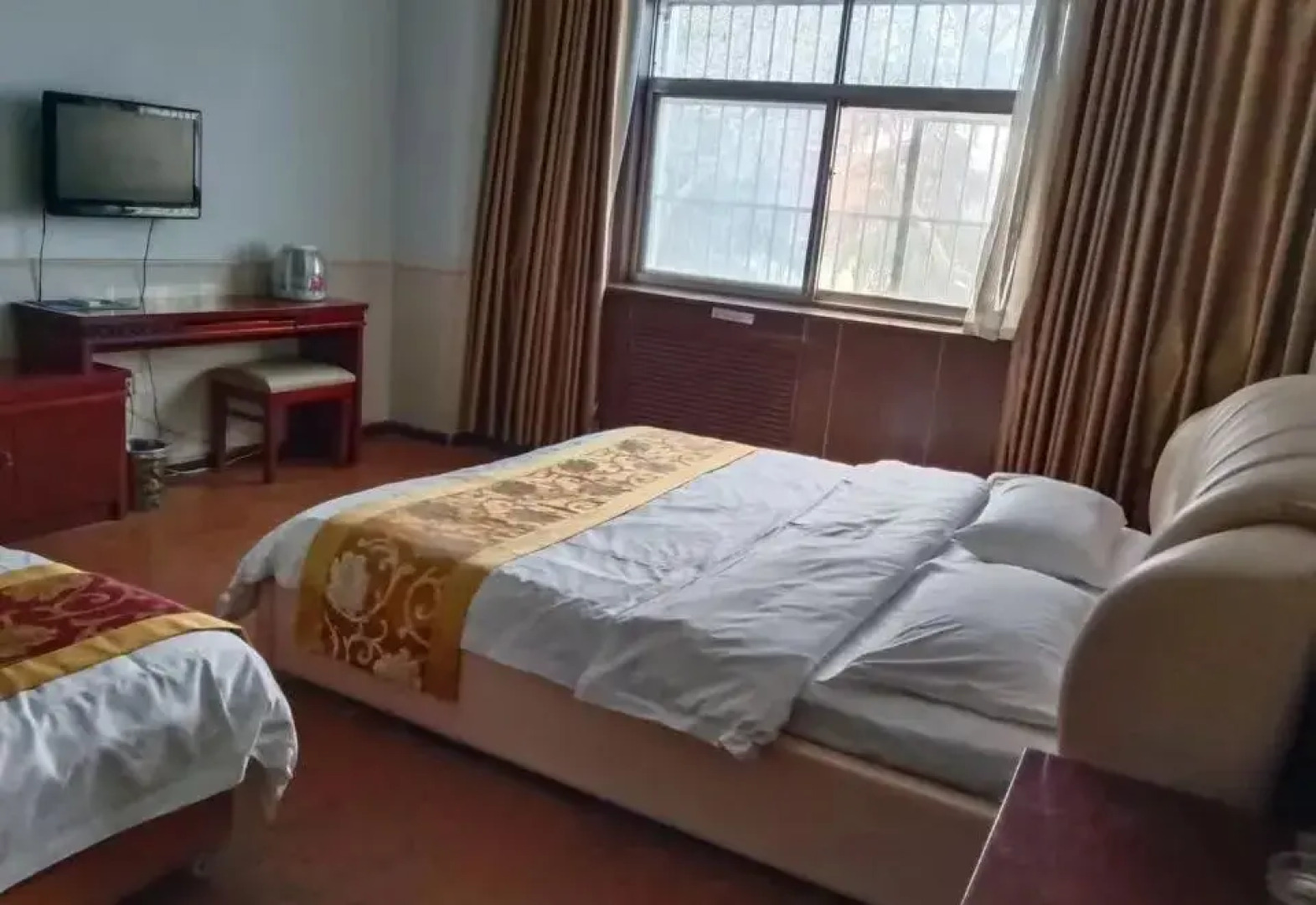 XinYuHaoHotel（formerlyOrientalPearlHotel）